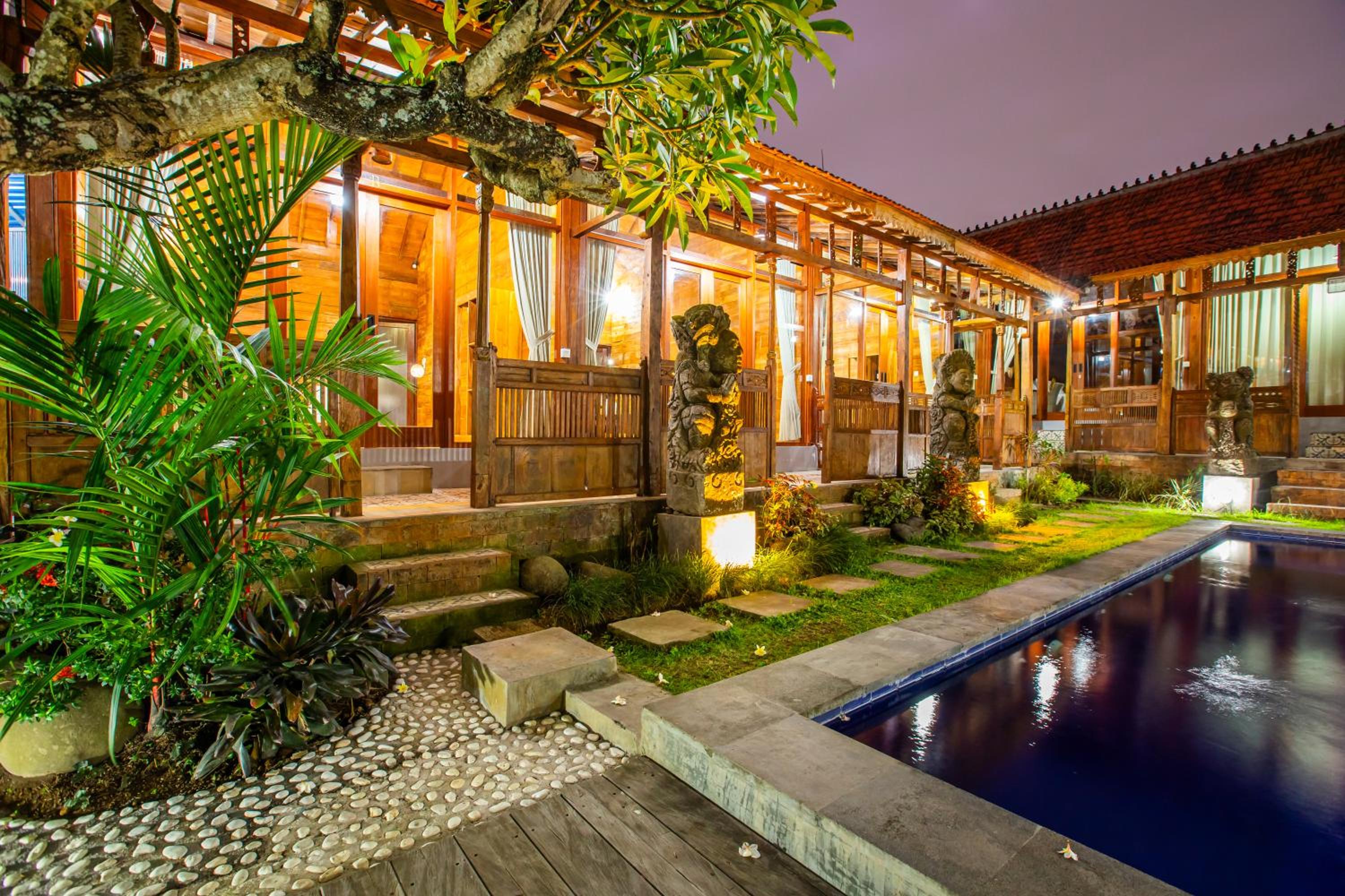 King Room with Pool View - Photo 2