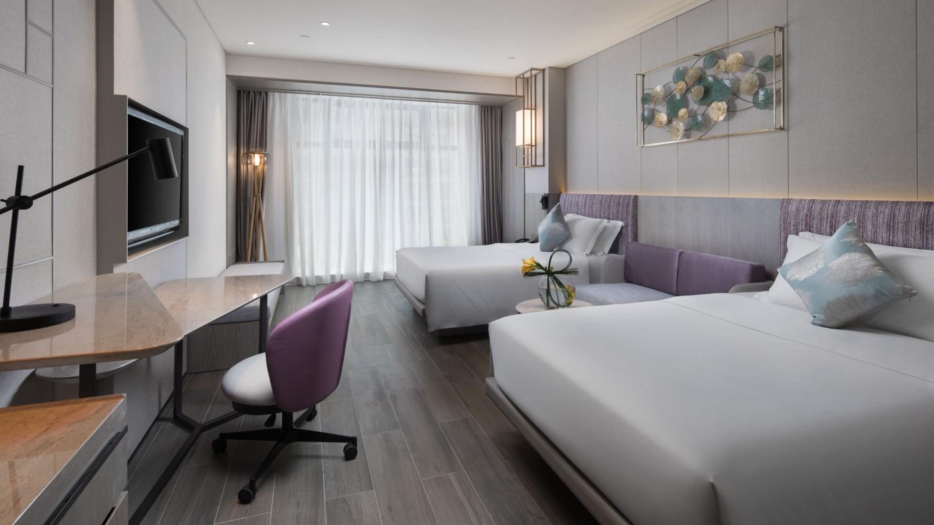 Premium Twin Room - Photo 4