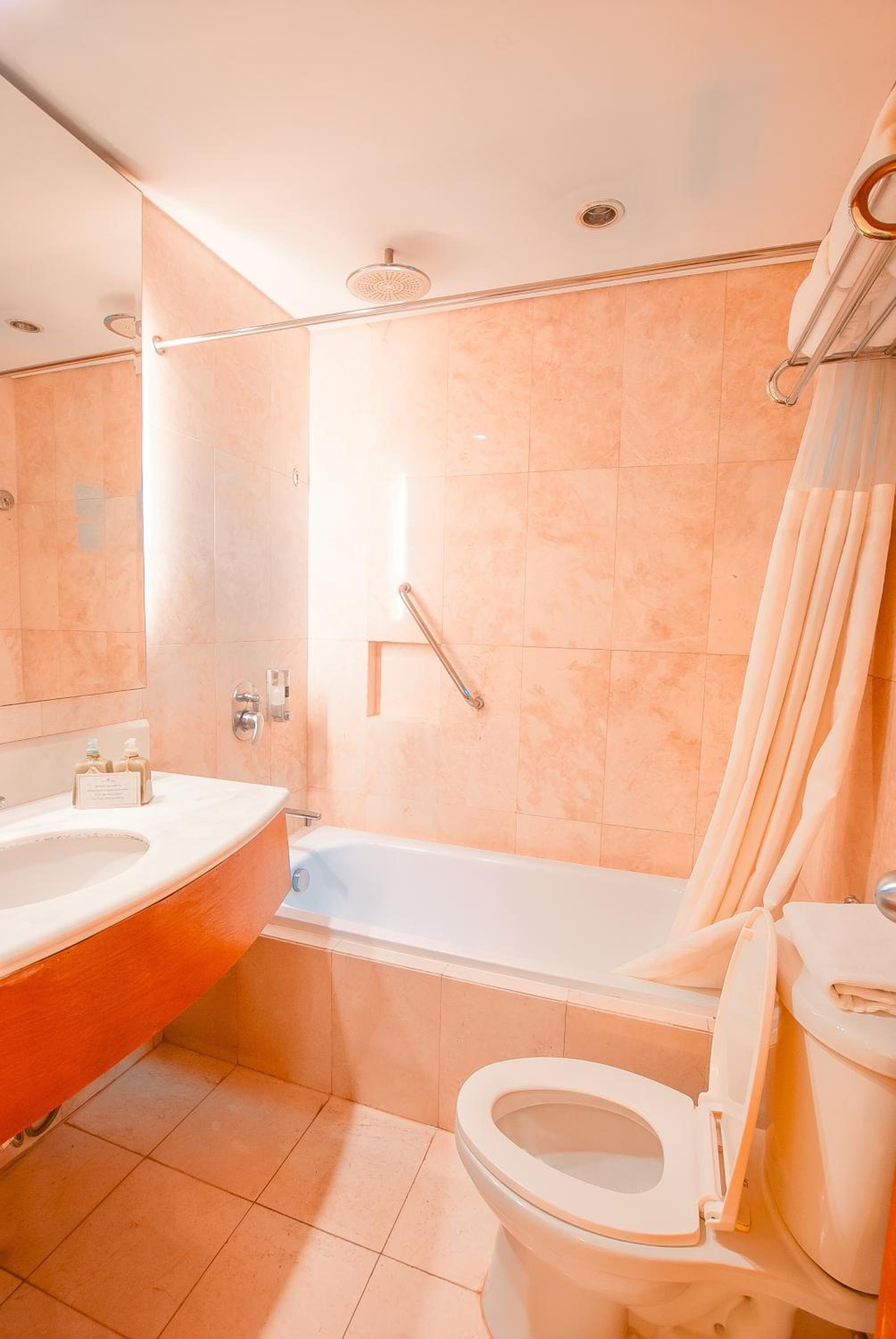 Family Suite - Photo 7