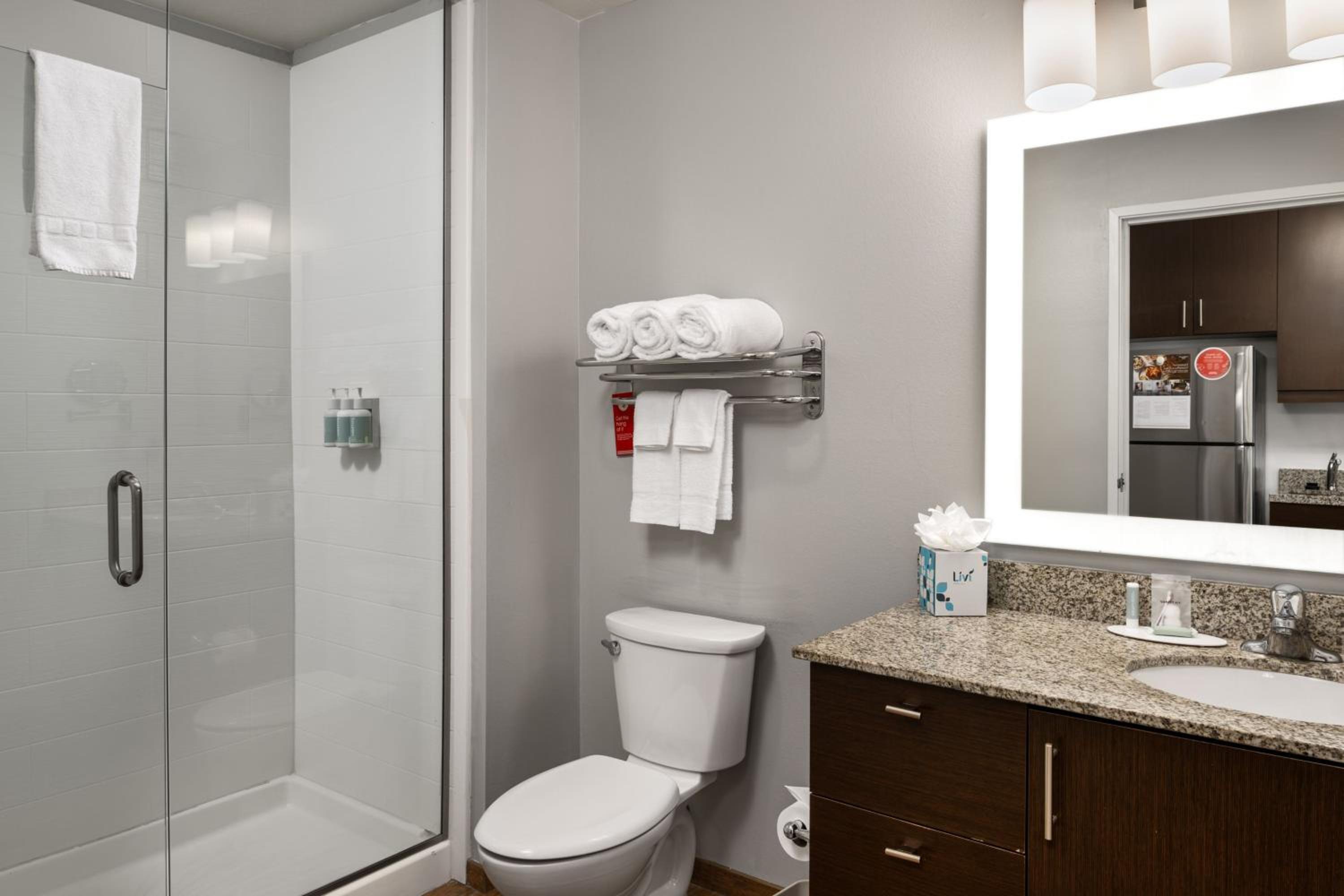 Two-Bedroom Suite photo 2