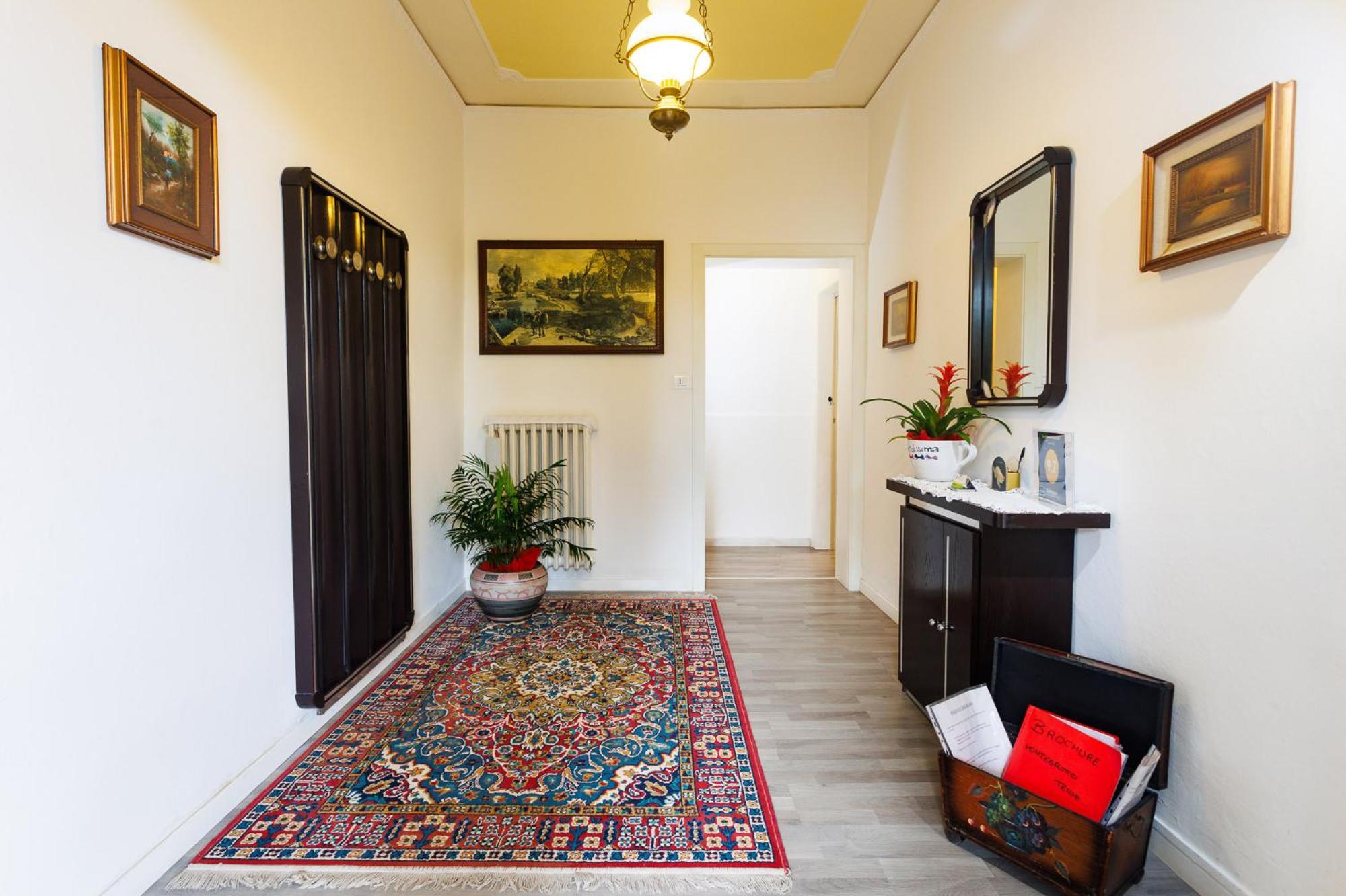 Two-Bedroom House - Photo 7