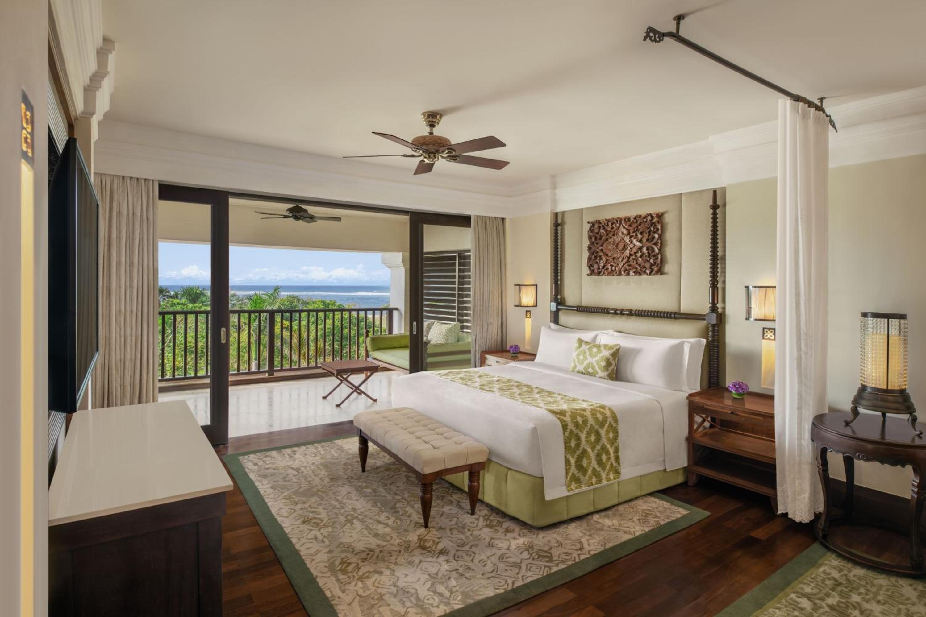 St Regis Suite, 1 Bedroom Suite, 2 Double, Balcony, Ocean View