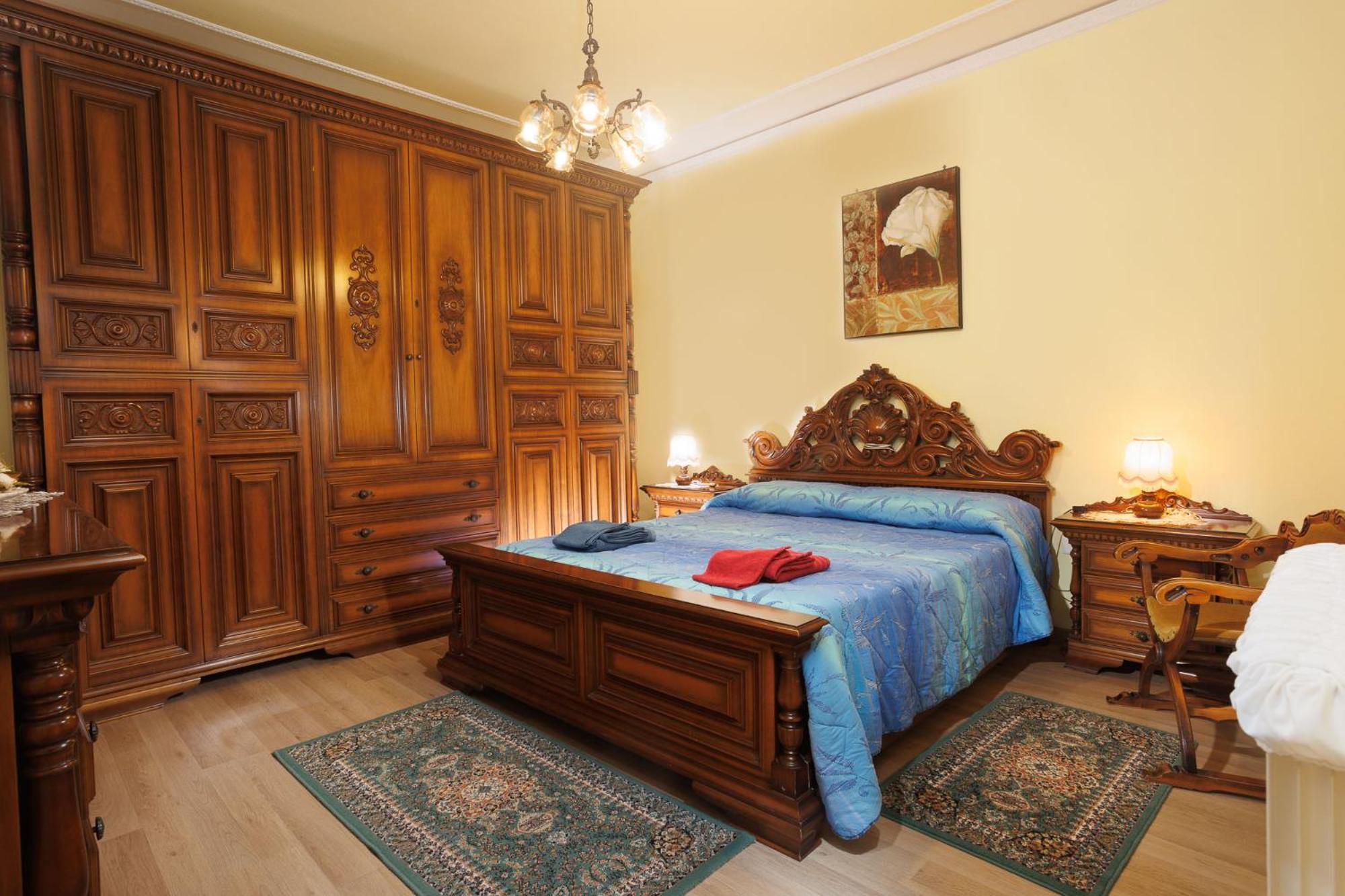 Two-Bedroom House - Photo 14