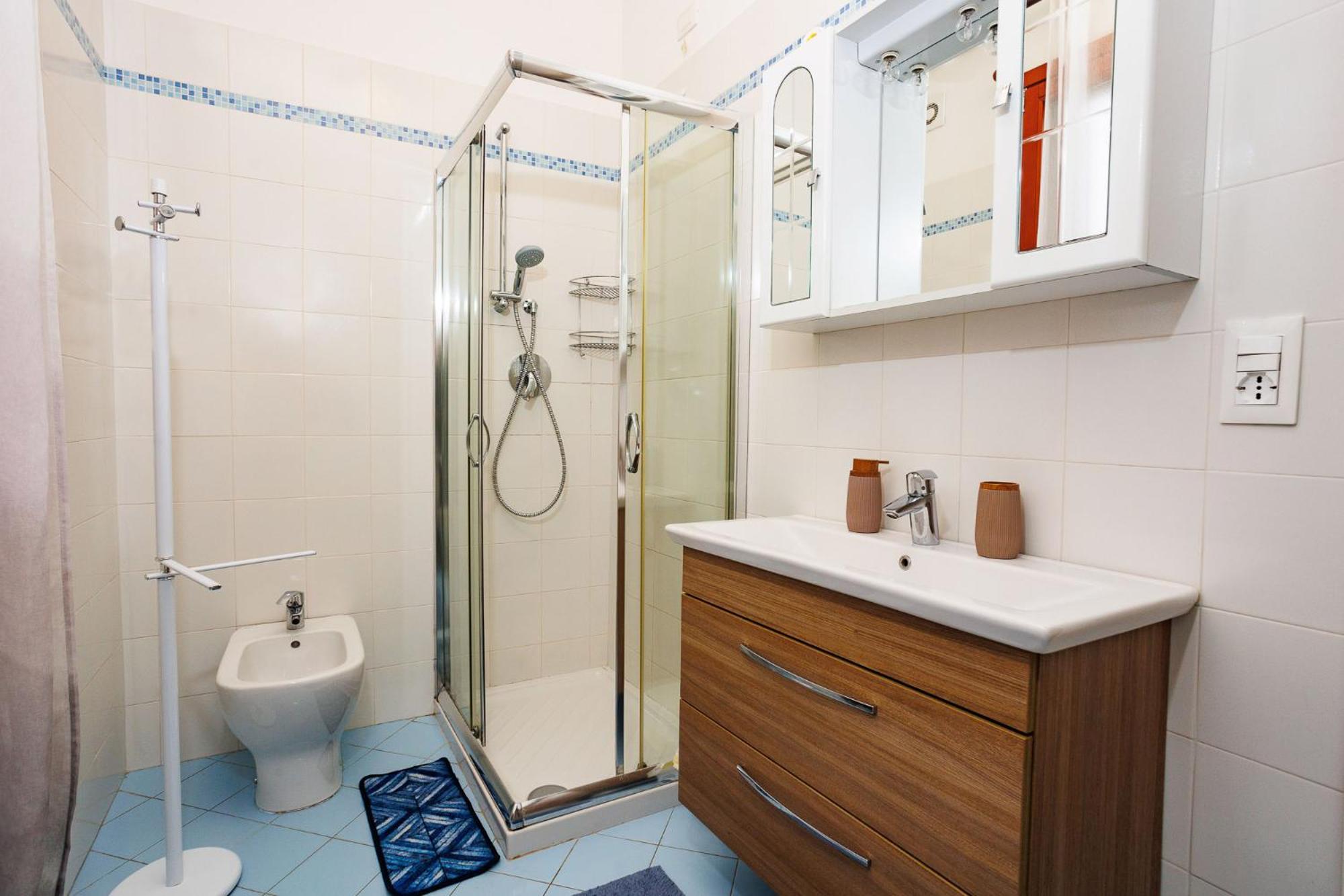Two-Bedroom House - Photo 35
