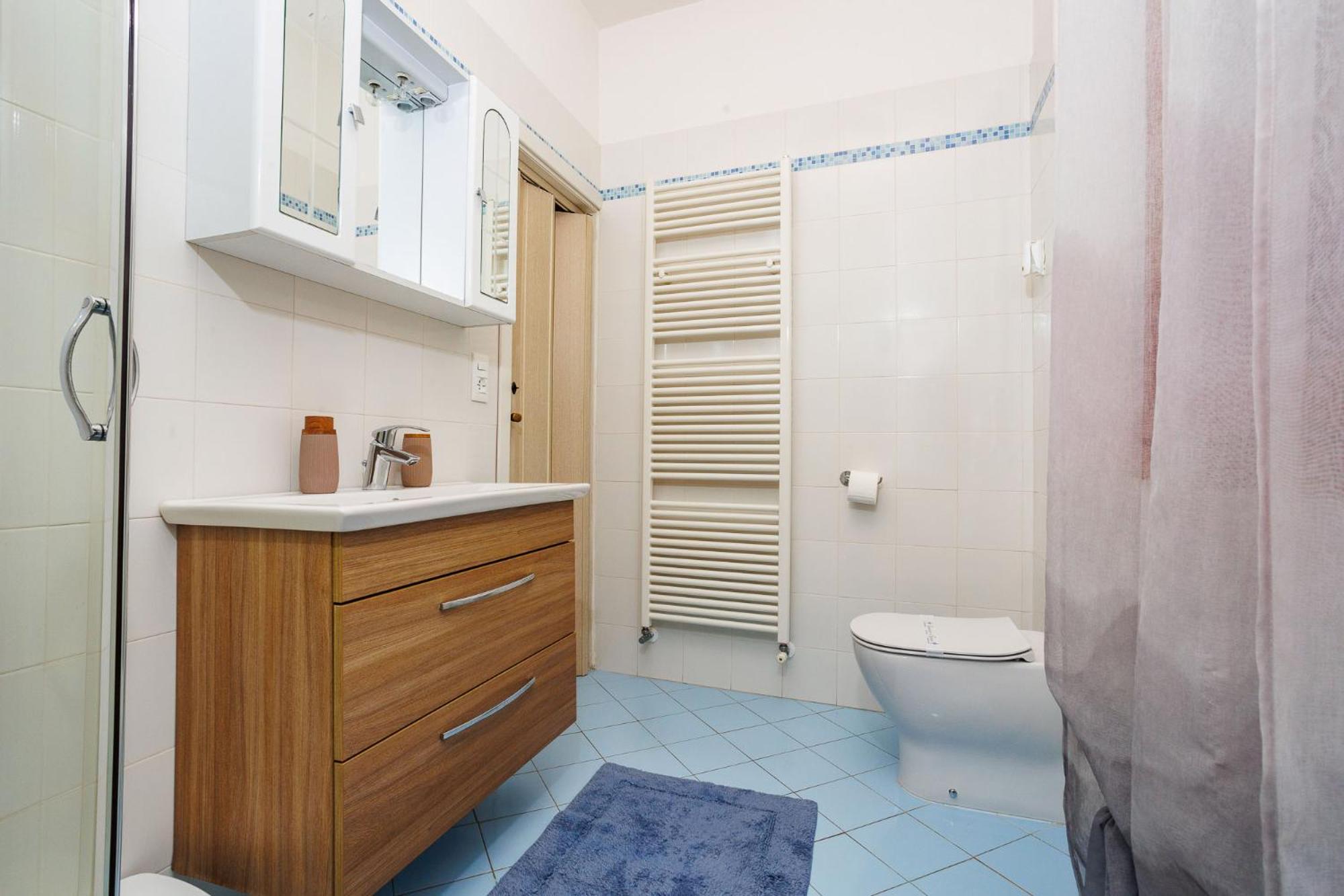 Two-Bedroom House - Photo 15