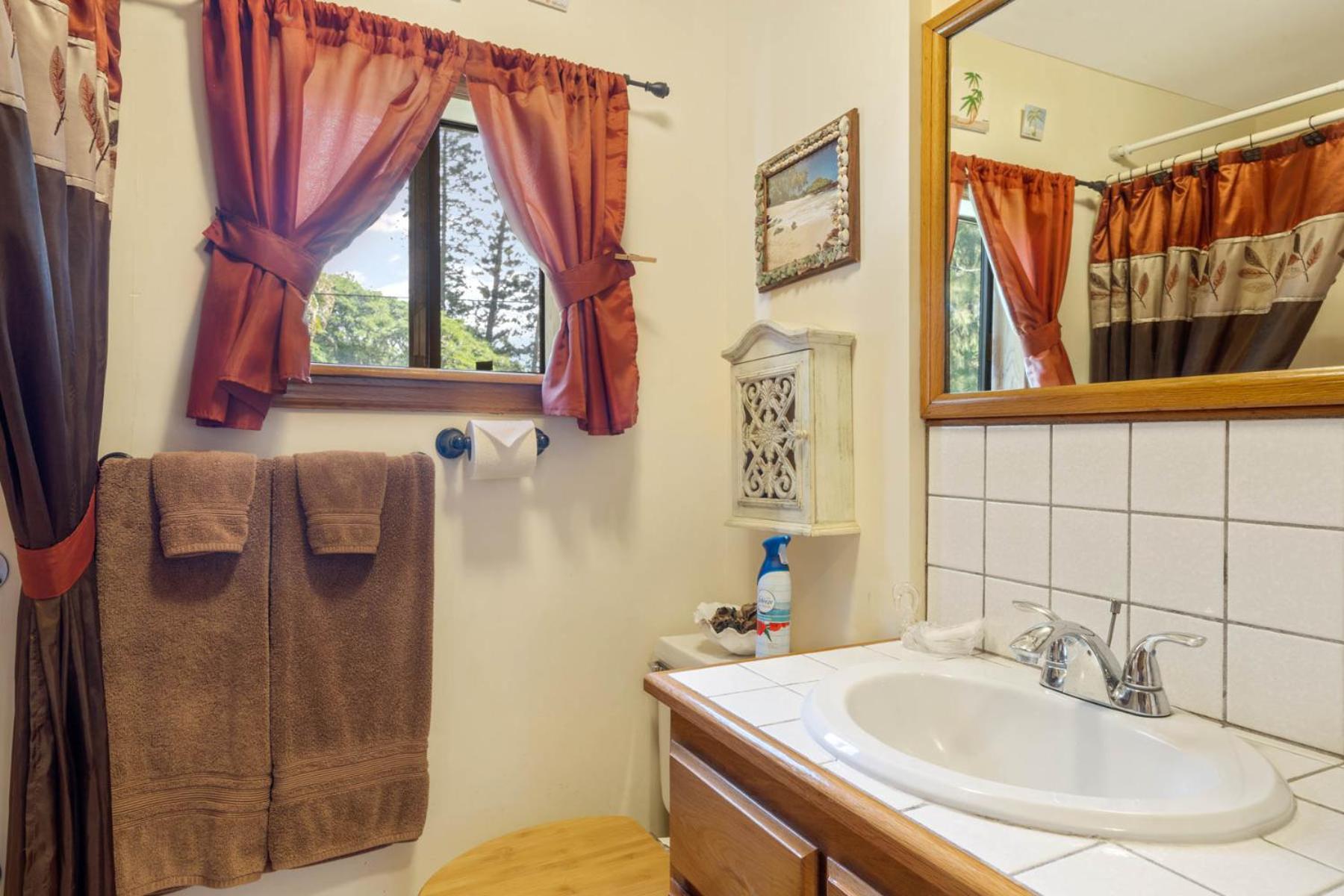 Three-Bedroom Vacation Home  photo 2