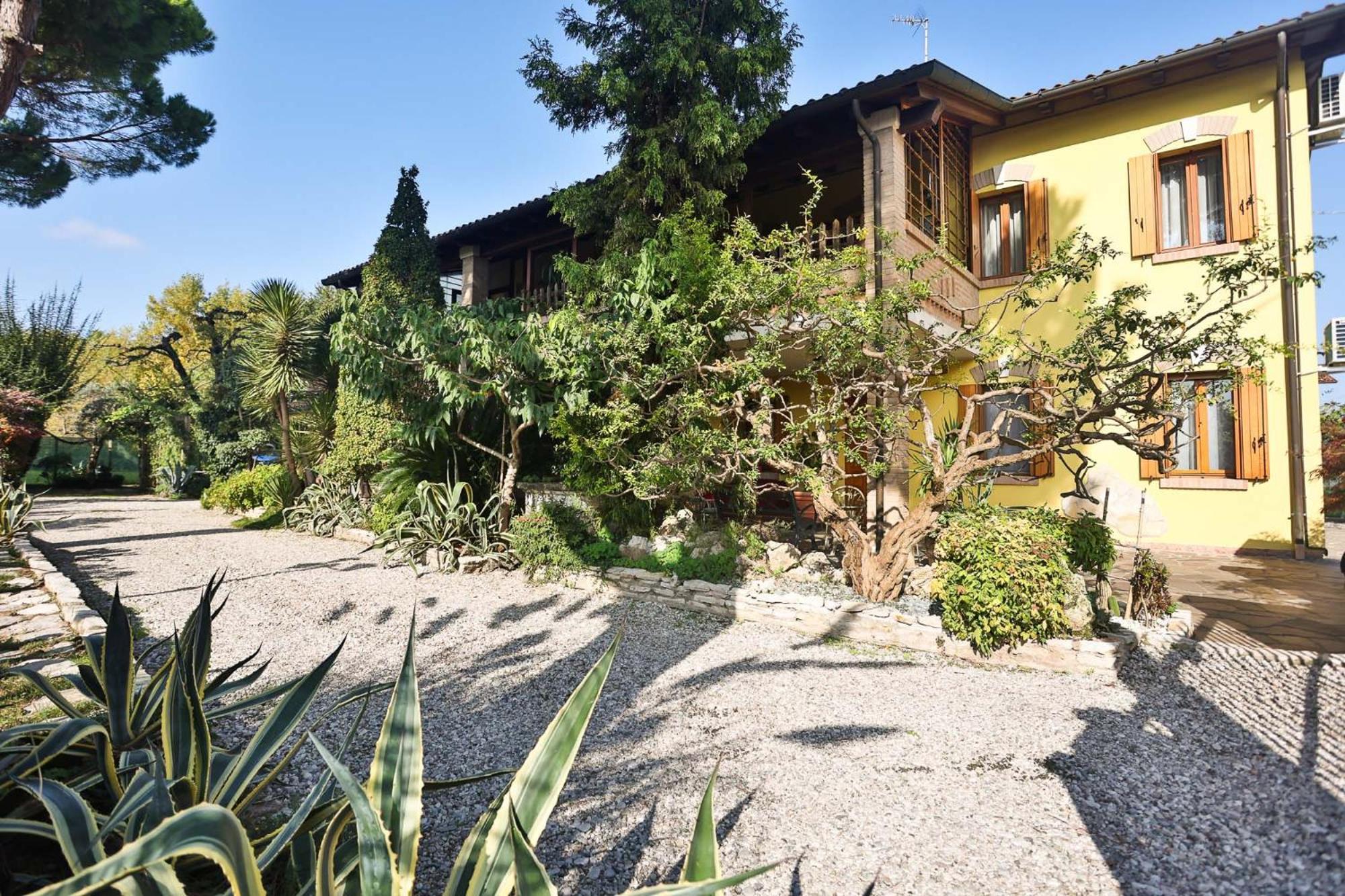 Two-Bedroom House - Photo 30