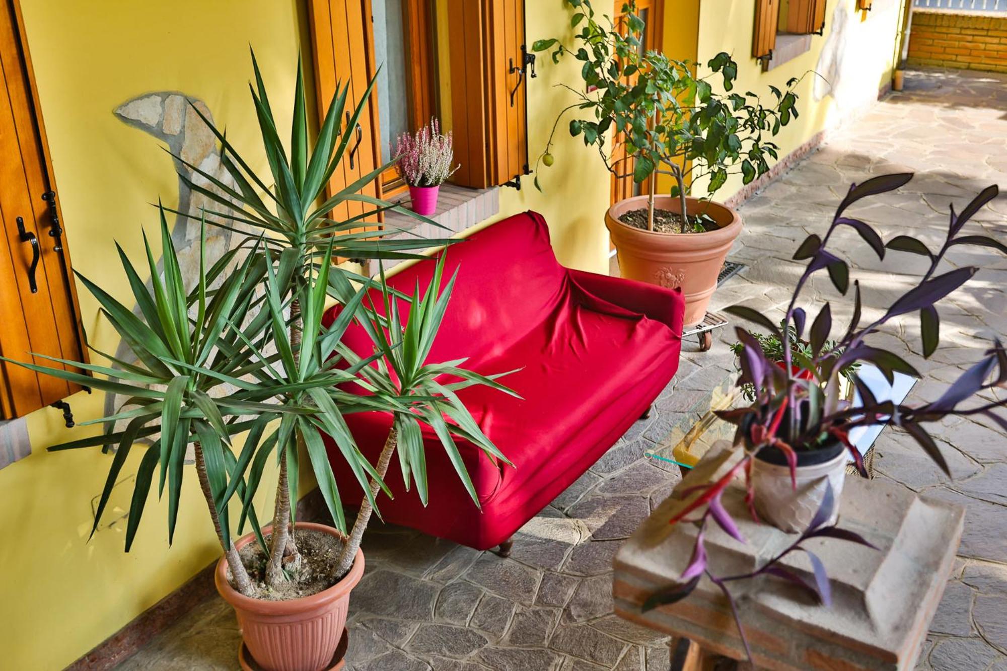 Two-Bedroom House - Photo 31