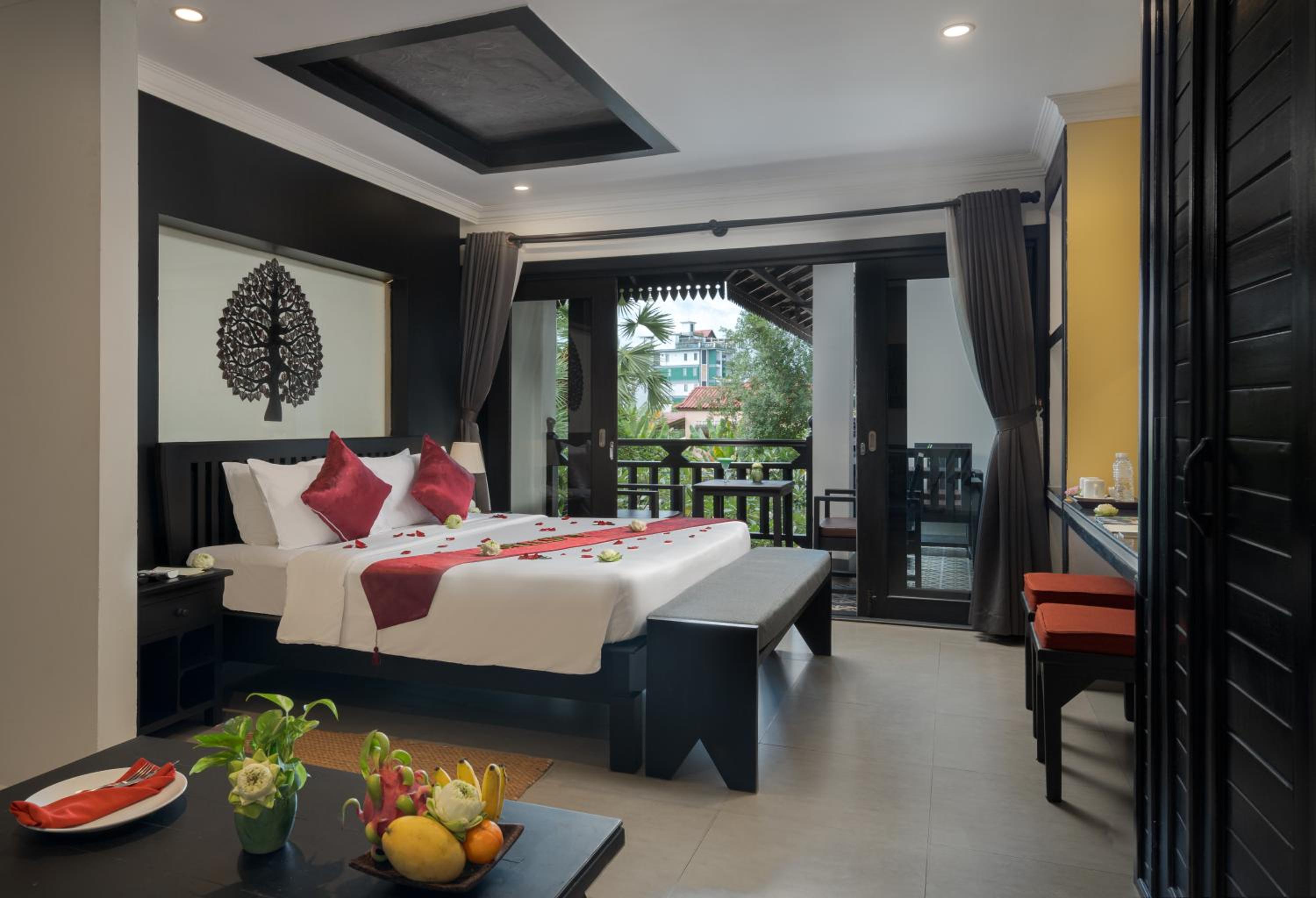 Mansion Suite photo 1