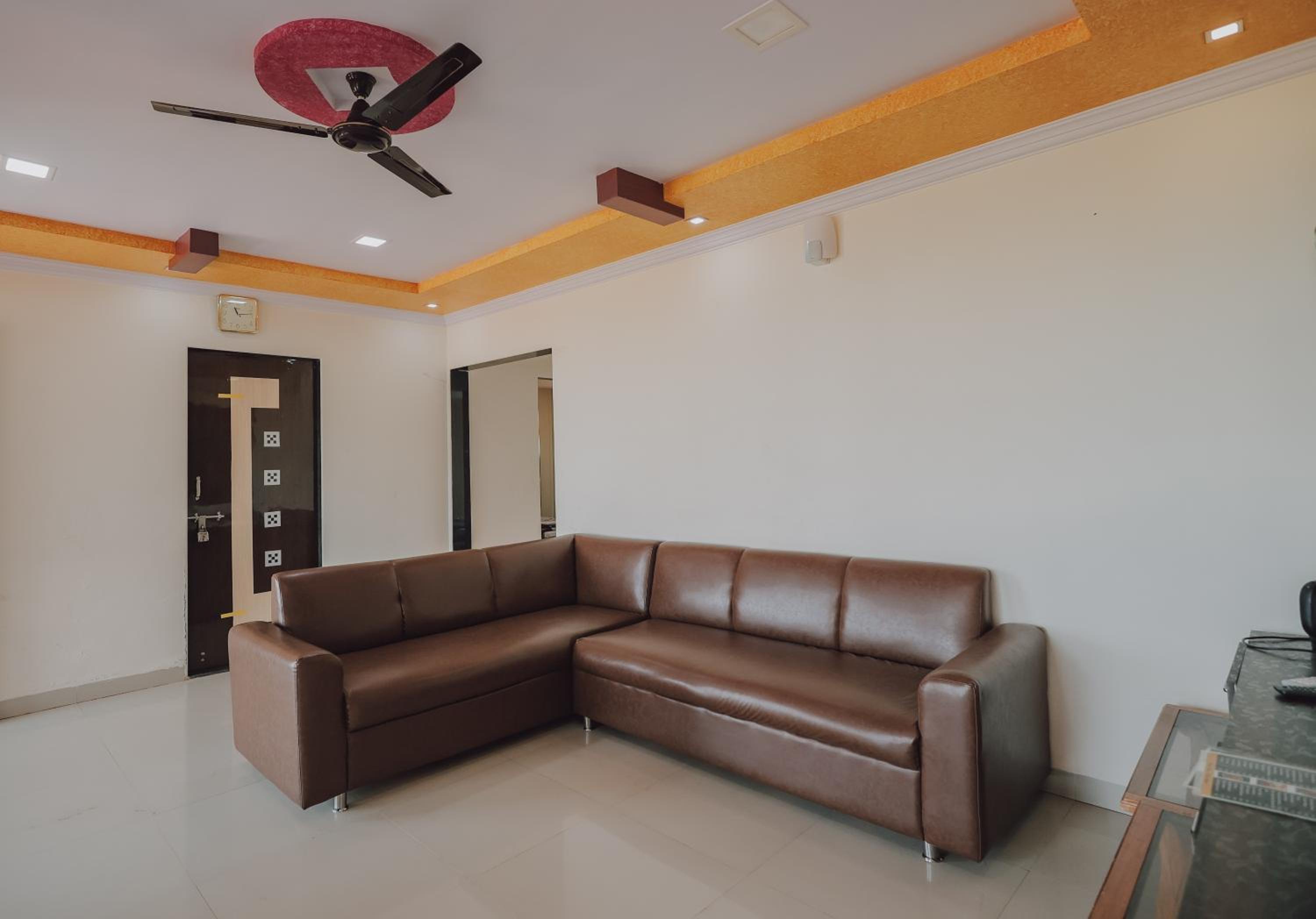 Two-Bedroom Suite with Living Room  photo 3