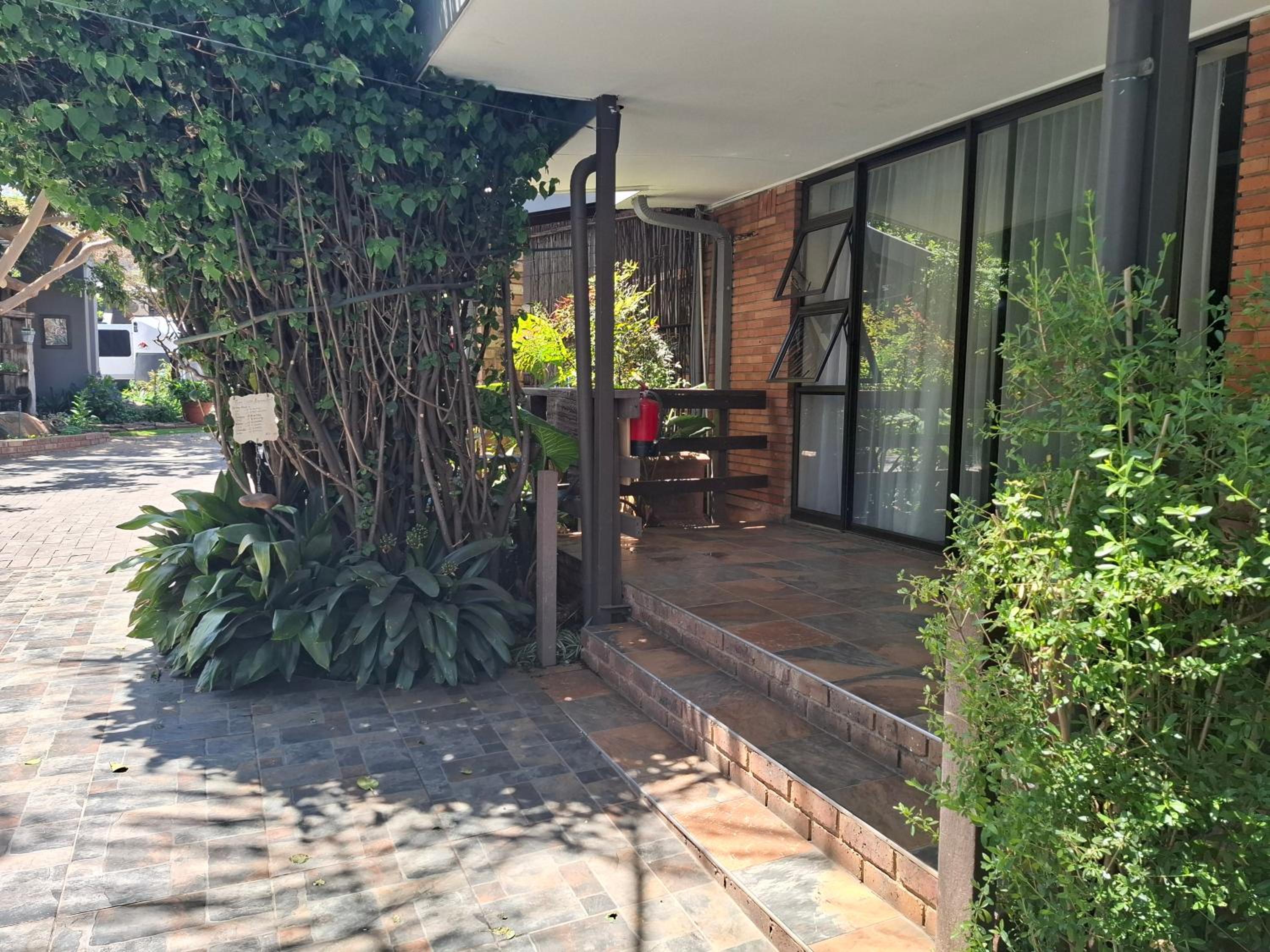 Double Room - Photo 4