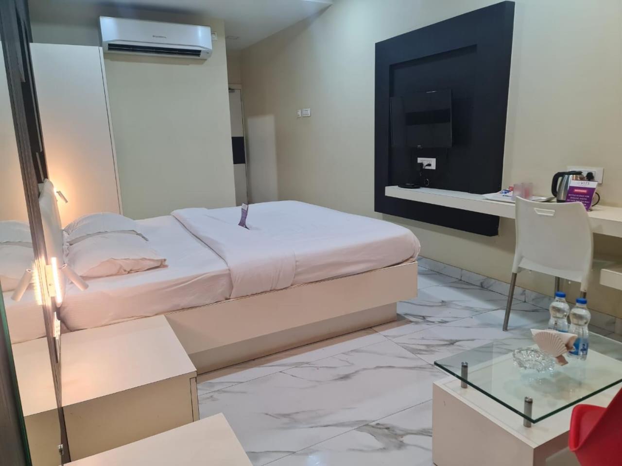 Executive Room photo 2