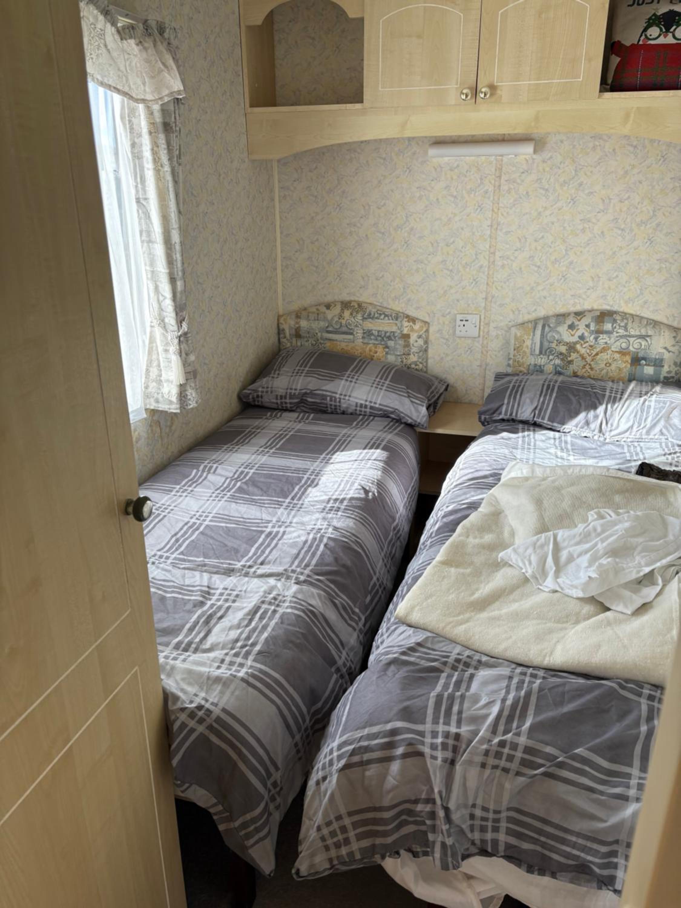 Two-Bedroom House photo 3