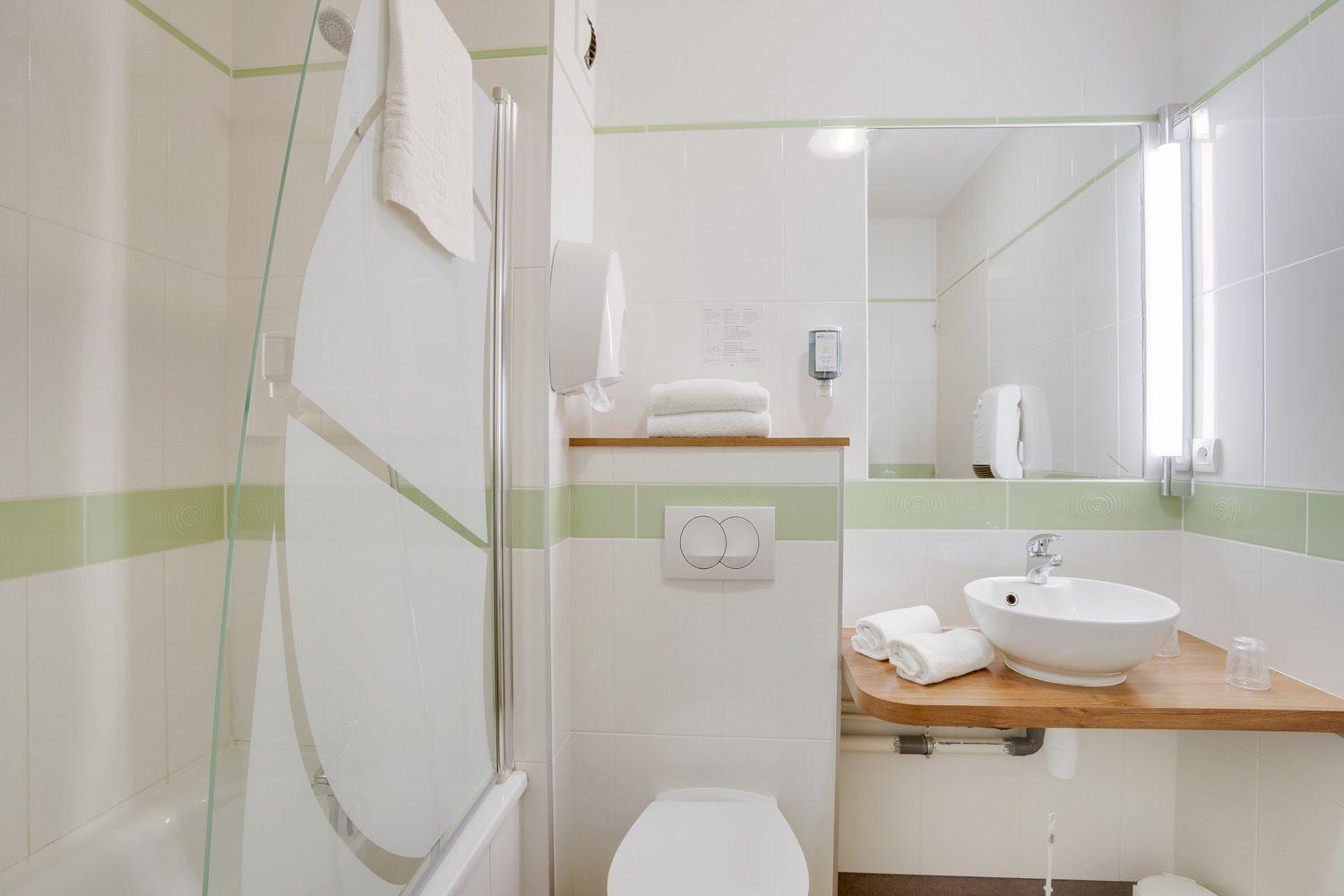 Twin Room - Photo 2