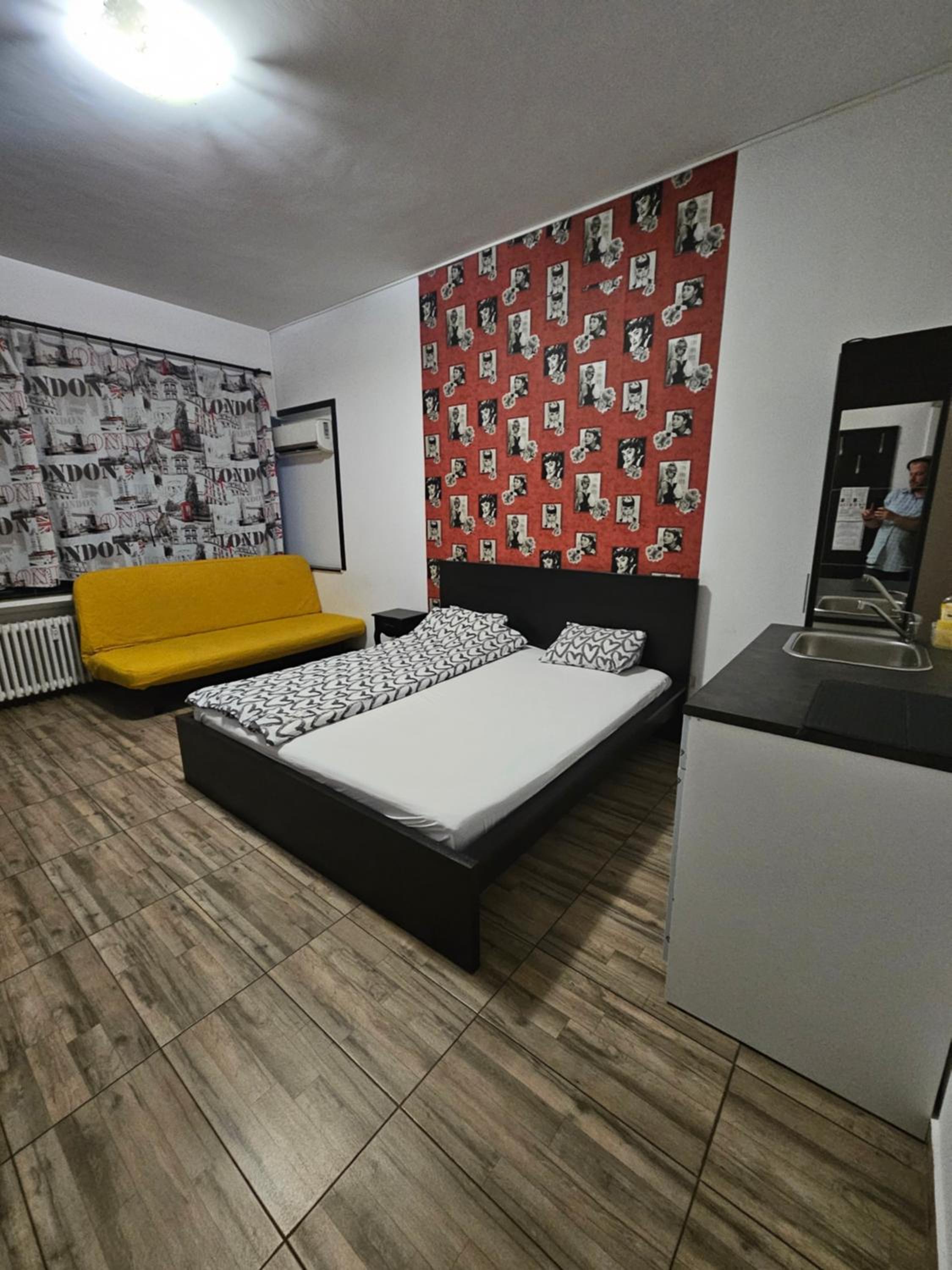 Studio Apartment