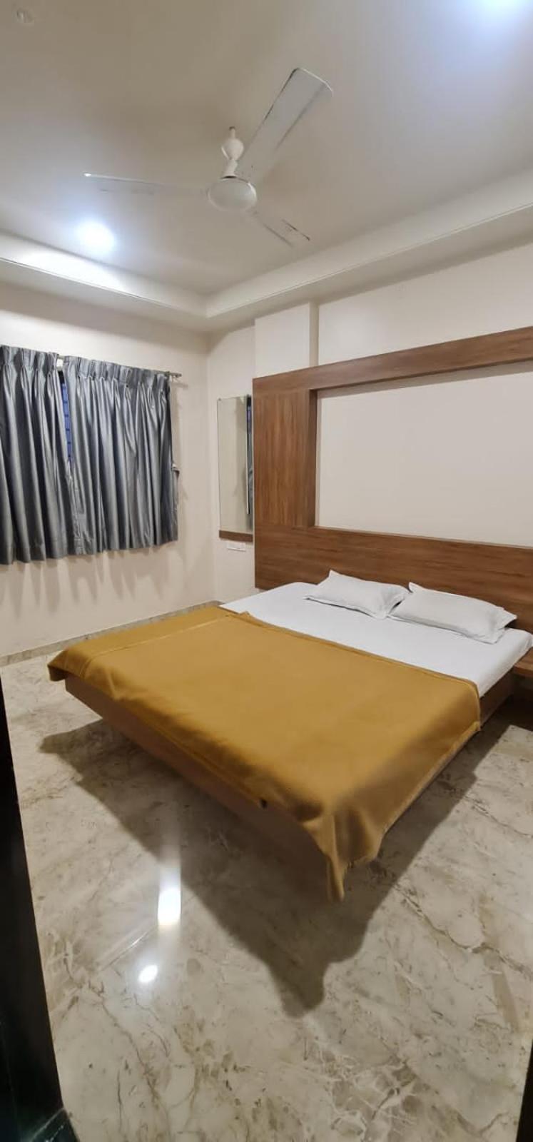 Standard Double Room With Fan photo 1
