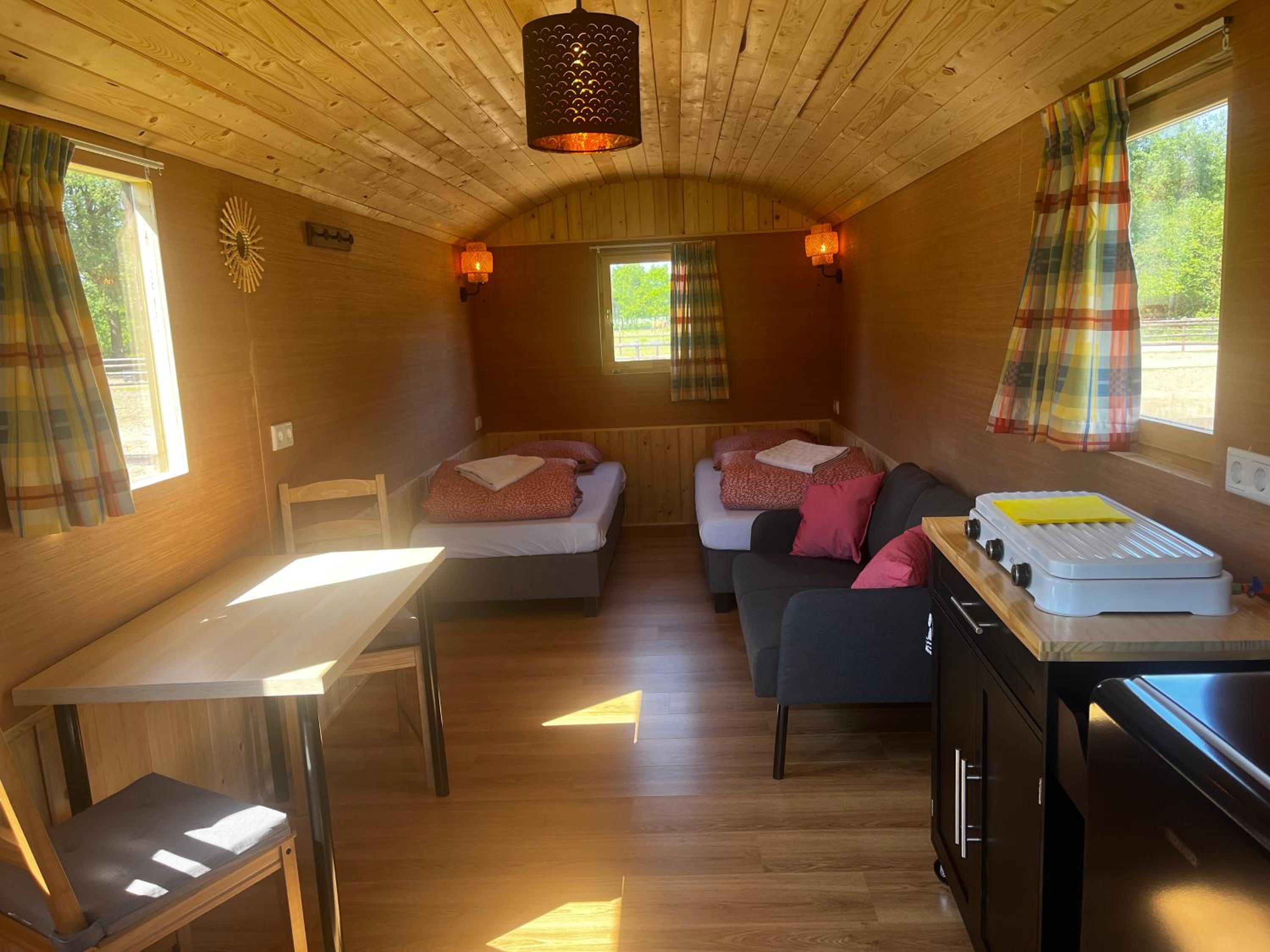 Mobile Home - Photo 11