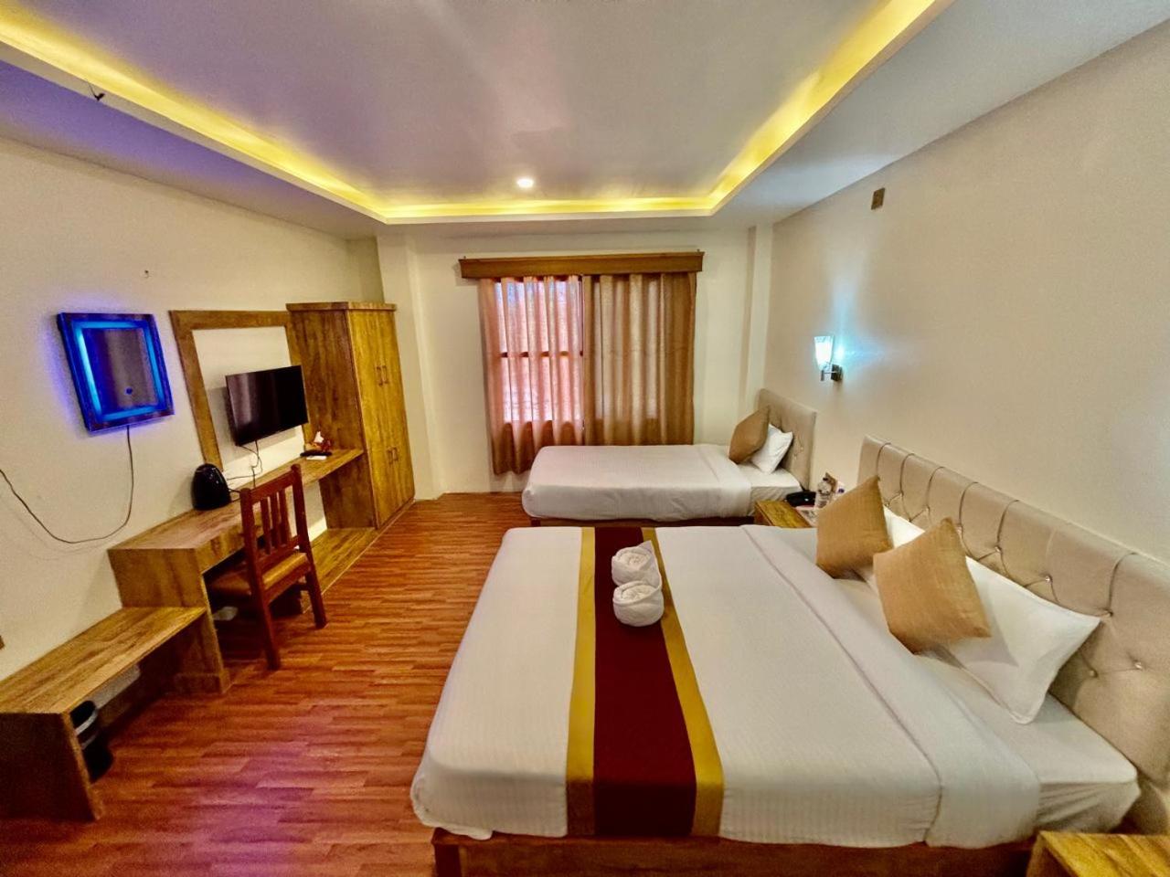 Deluxe Double Room with Balcony