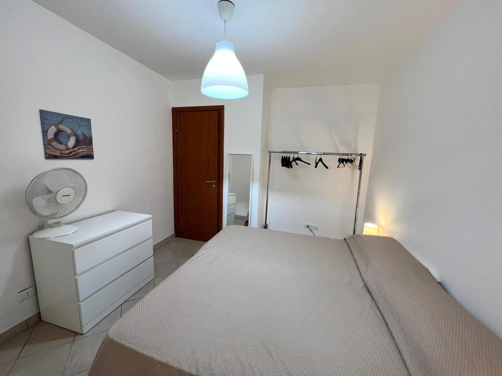 Three-Bedroom House photo 3
