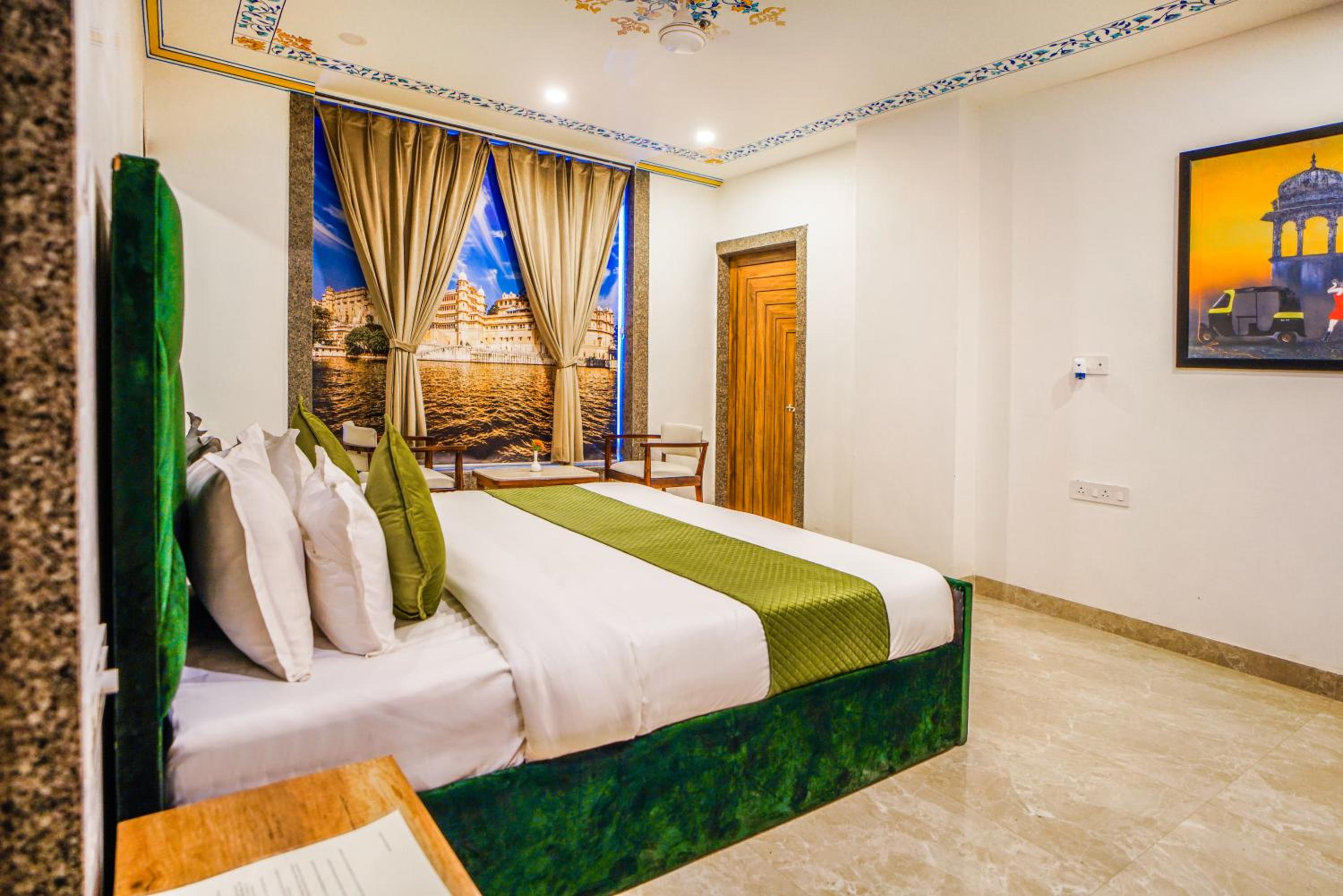 Executive Suite: 10% Discount on F&B Services and on Railway Station Transfer photo 2