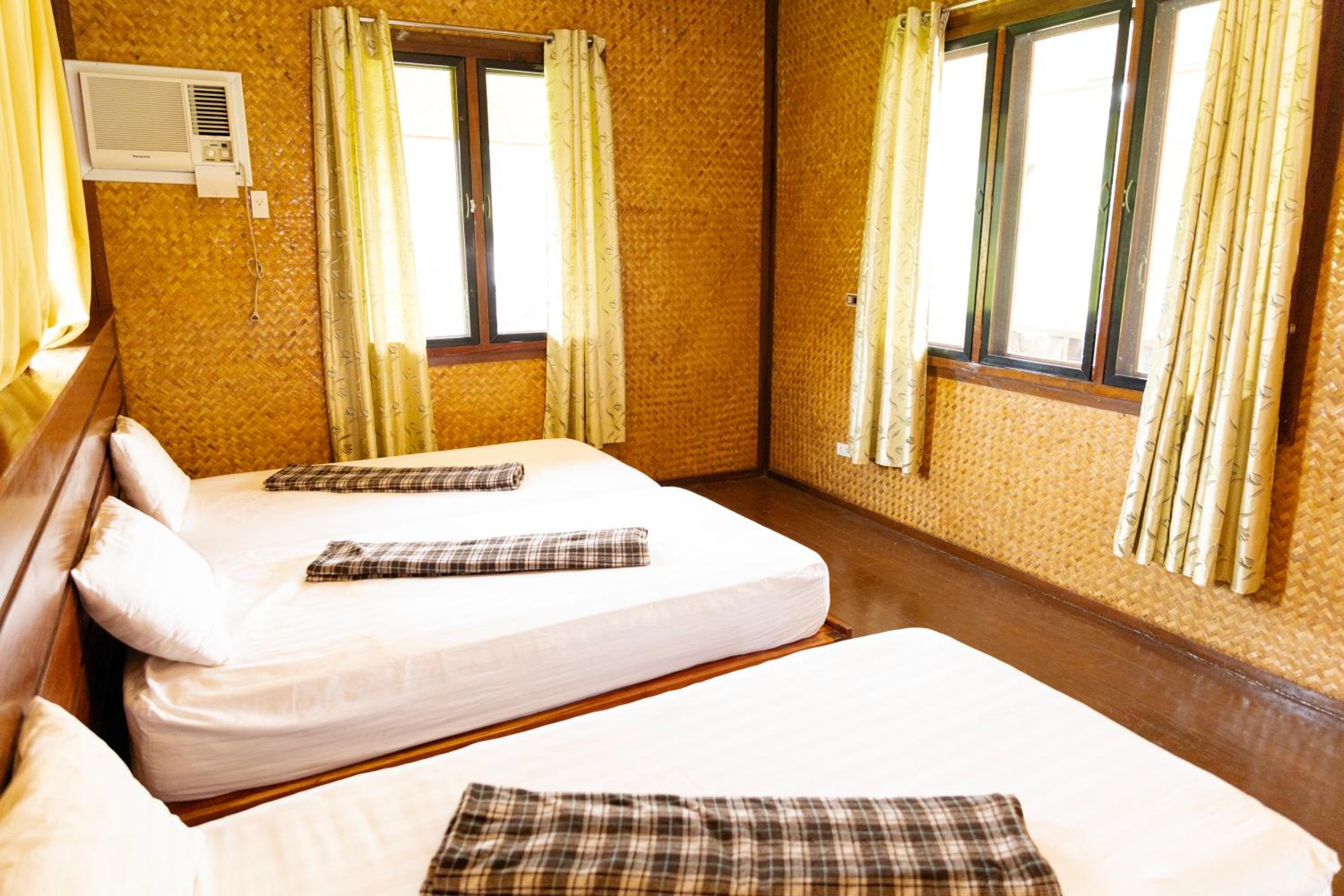 Superior Triple Room photo 2