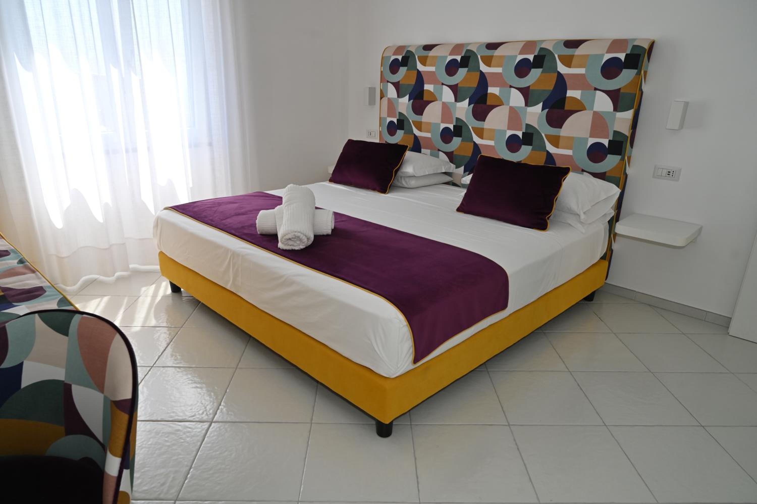 Deluxe Triple Room with Sea View - Photo 1