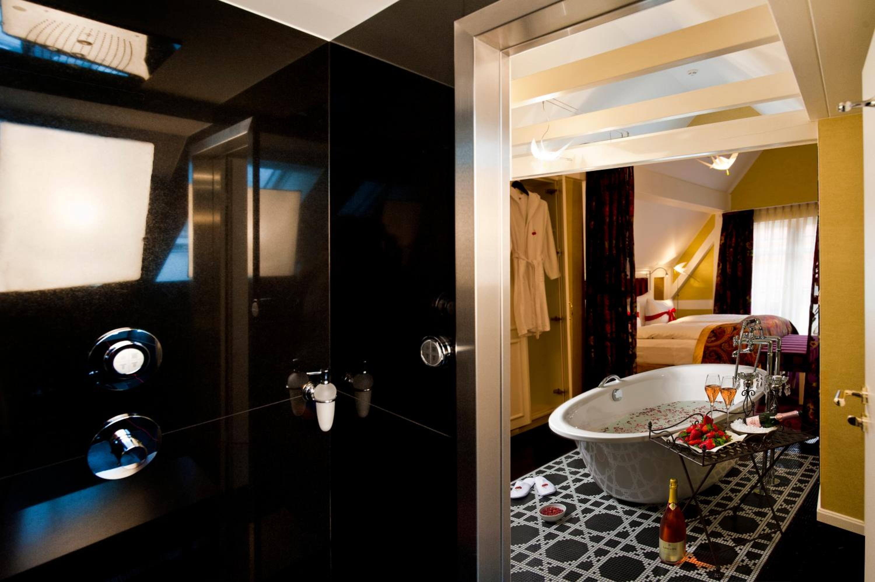 Duplex Suite - Photo 4