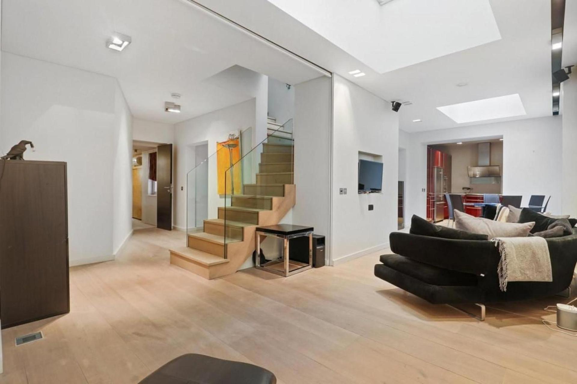 Apartment photo 1