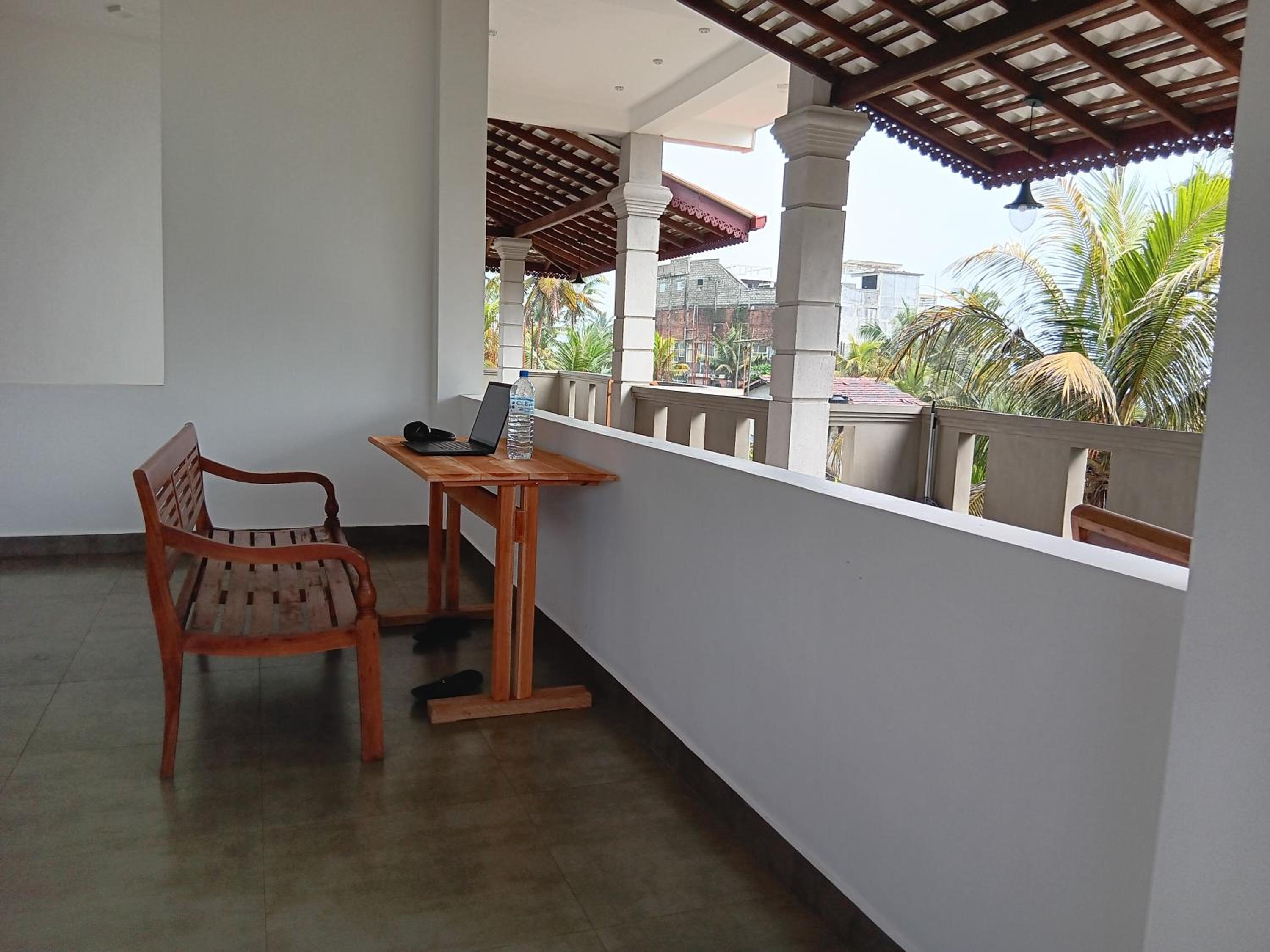 Deluxe Double Room with Balcony and Sea View photo 3
