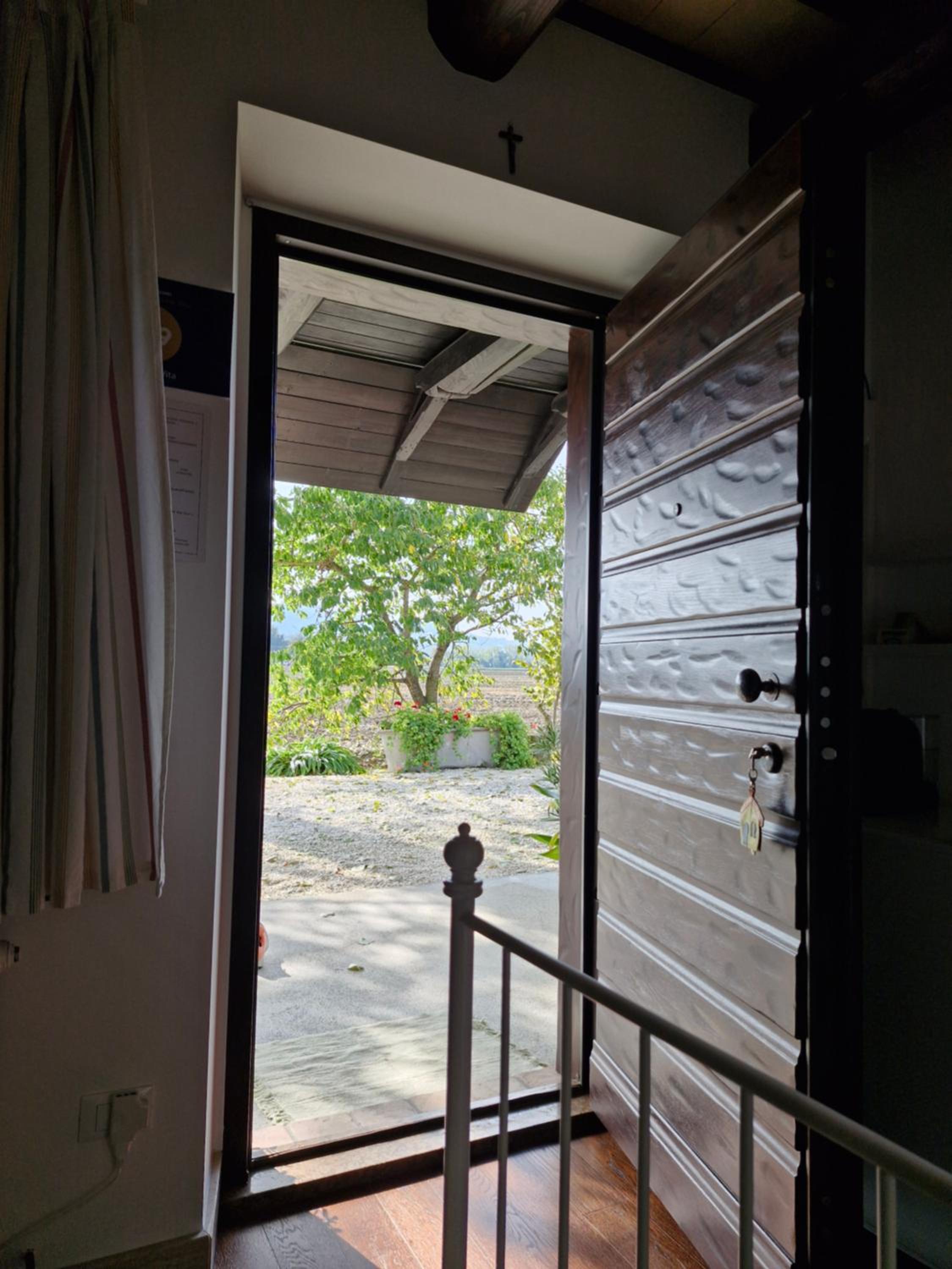 Large Double Room - Photo 2