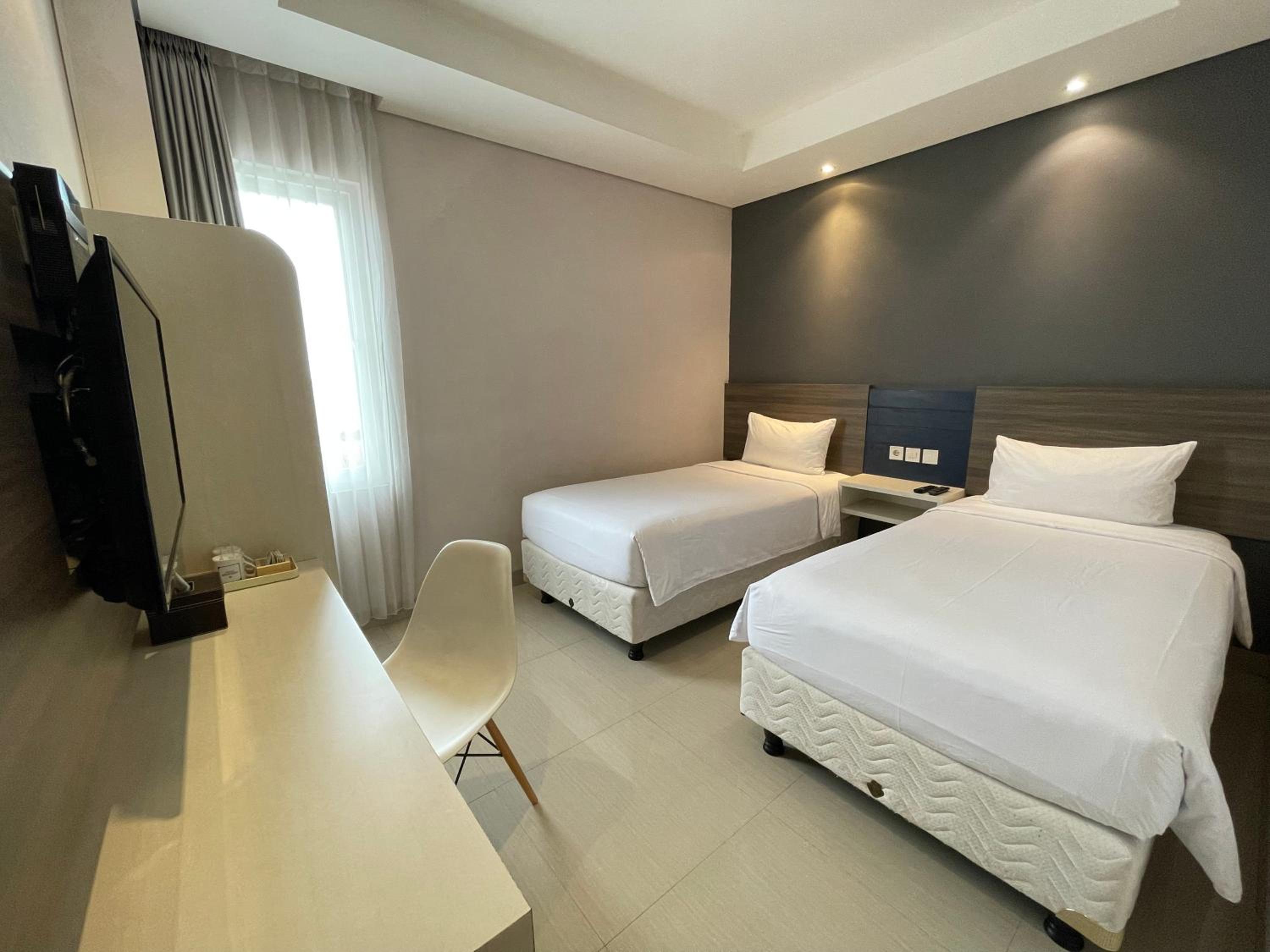Superior Twin Room - Photo 1