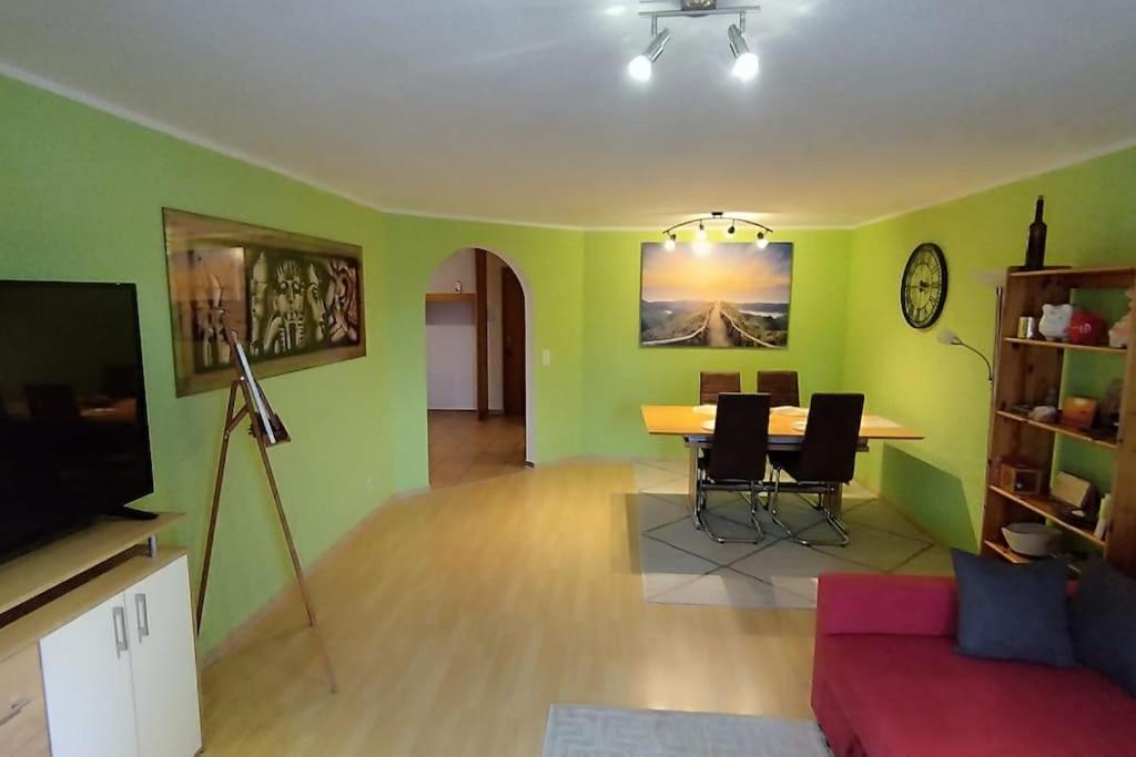 One-Bedroom Apartment photo 3