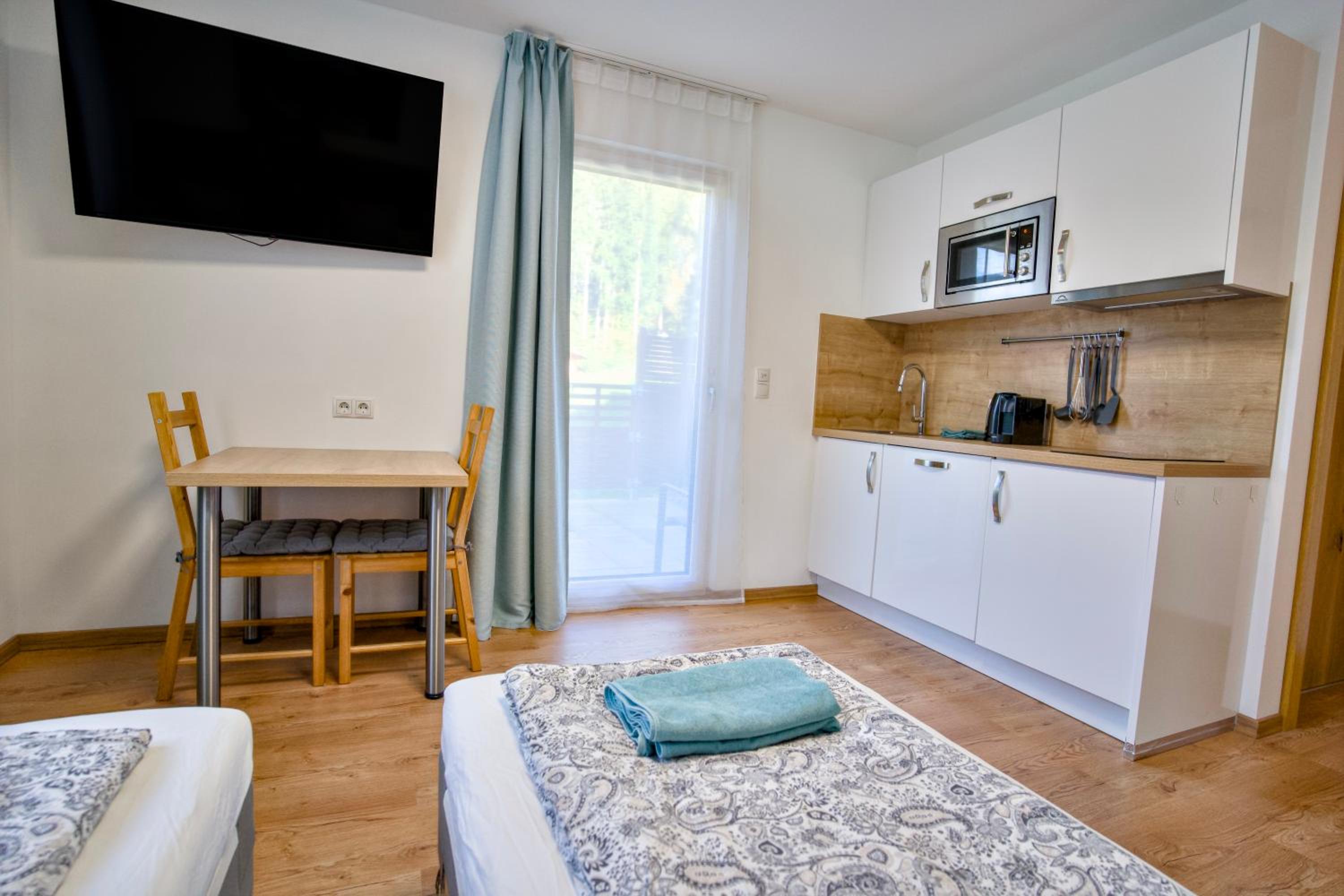 Studio Apartment - Photo 9