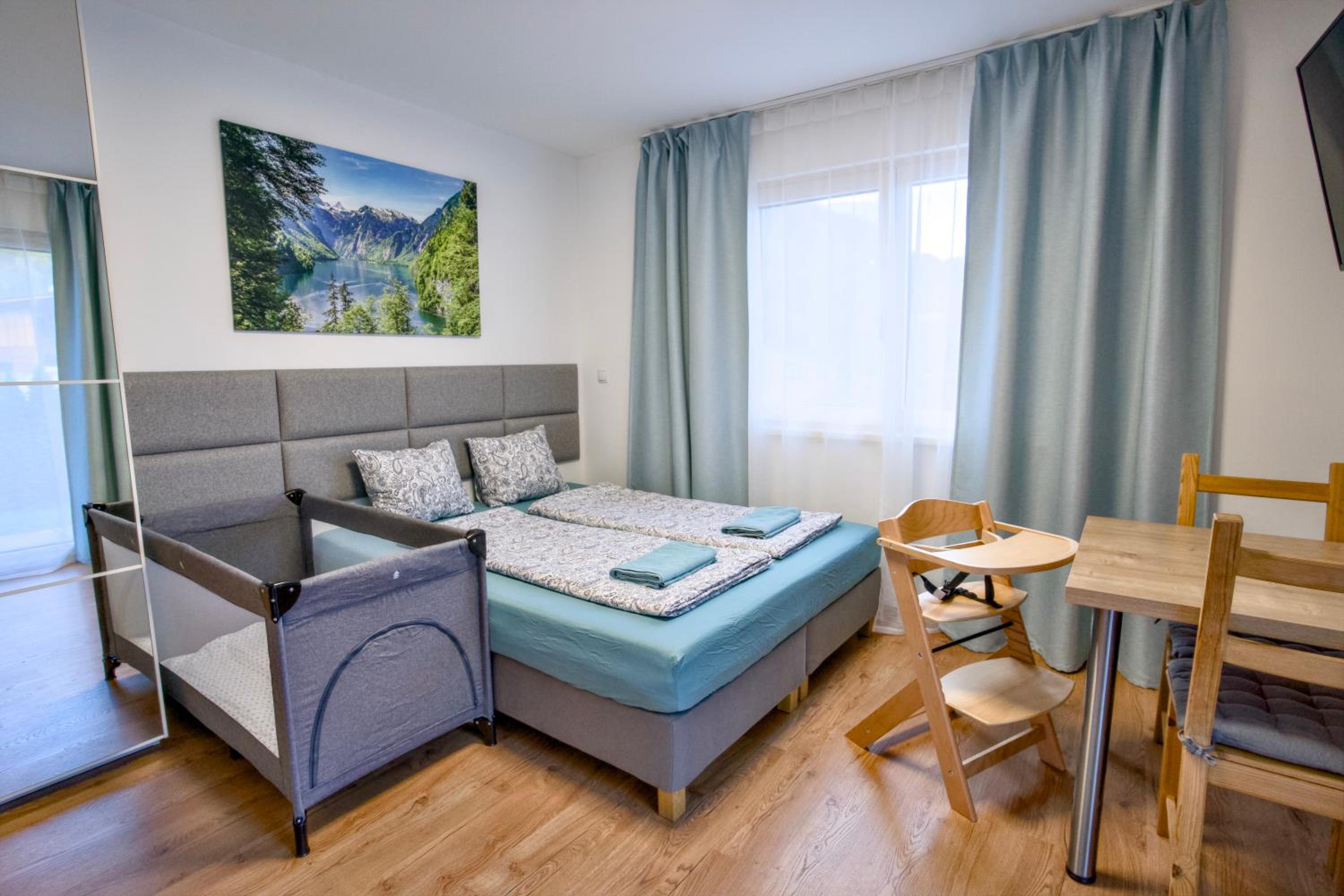 Studio Apartment - Photo 13