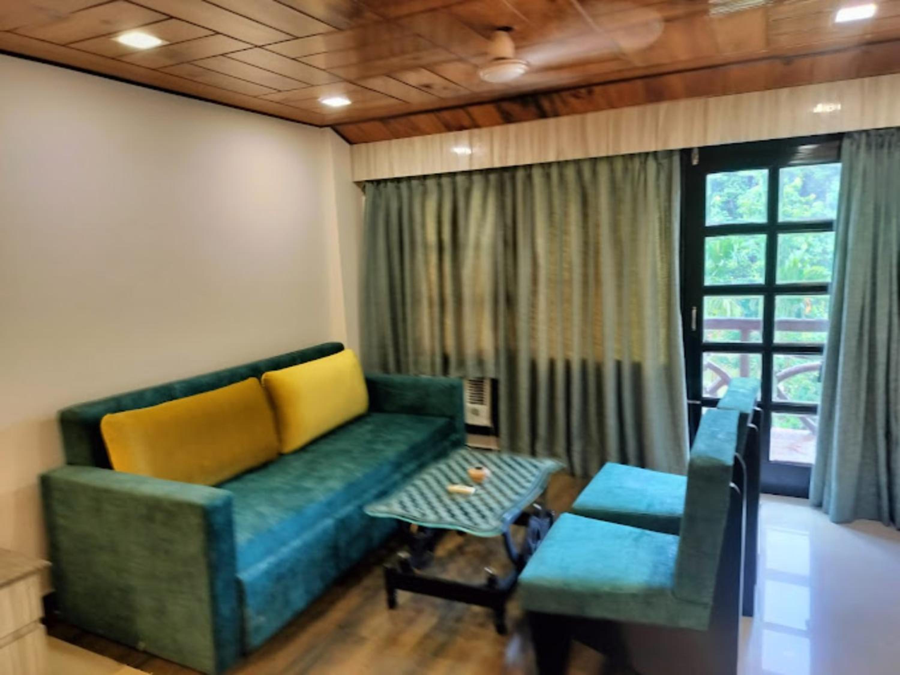 Deluxe King Room photo 3