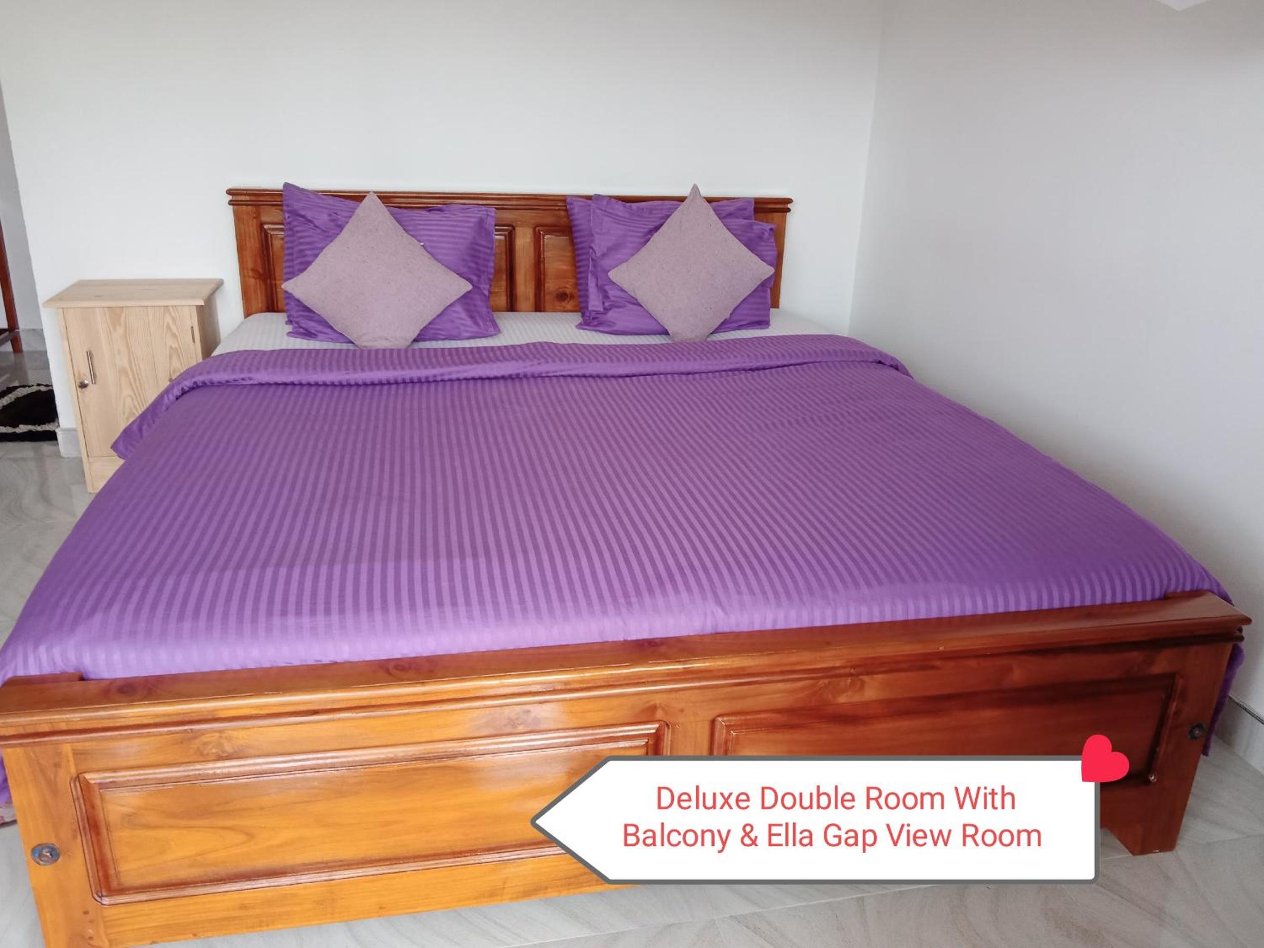 Deluxe Double Room with Balcony and Ella gap View