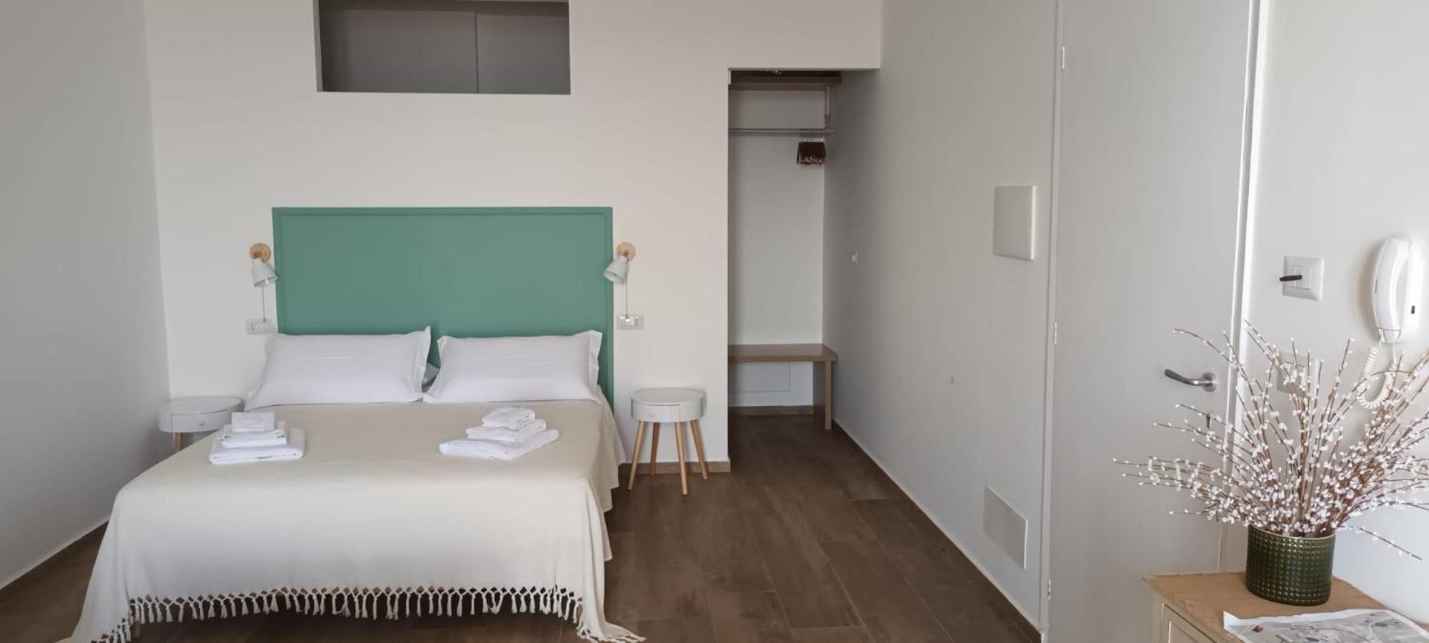 Double Room With Balcony And Sea View