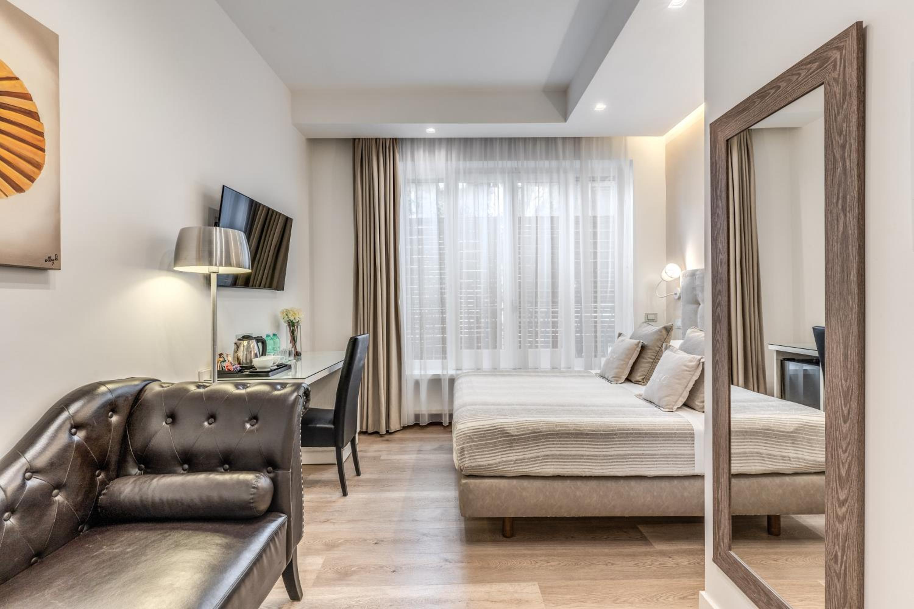 Classic Double Room - Photo 1