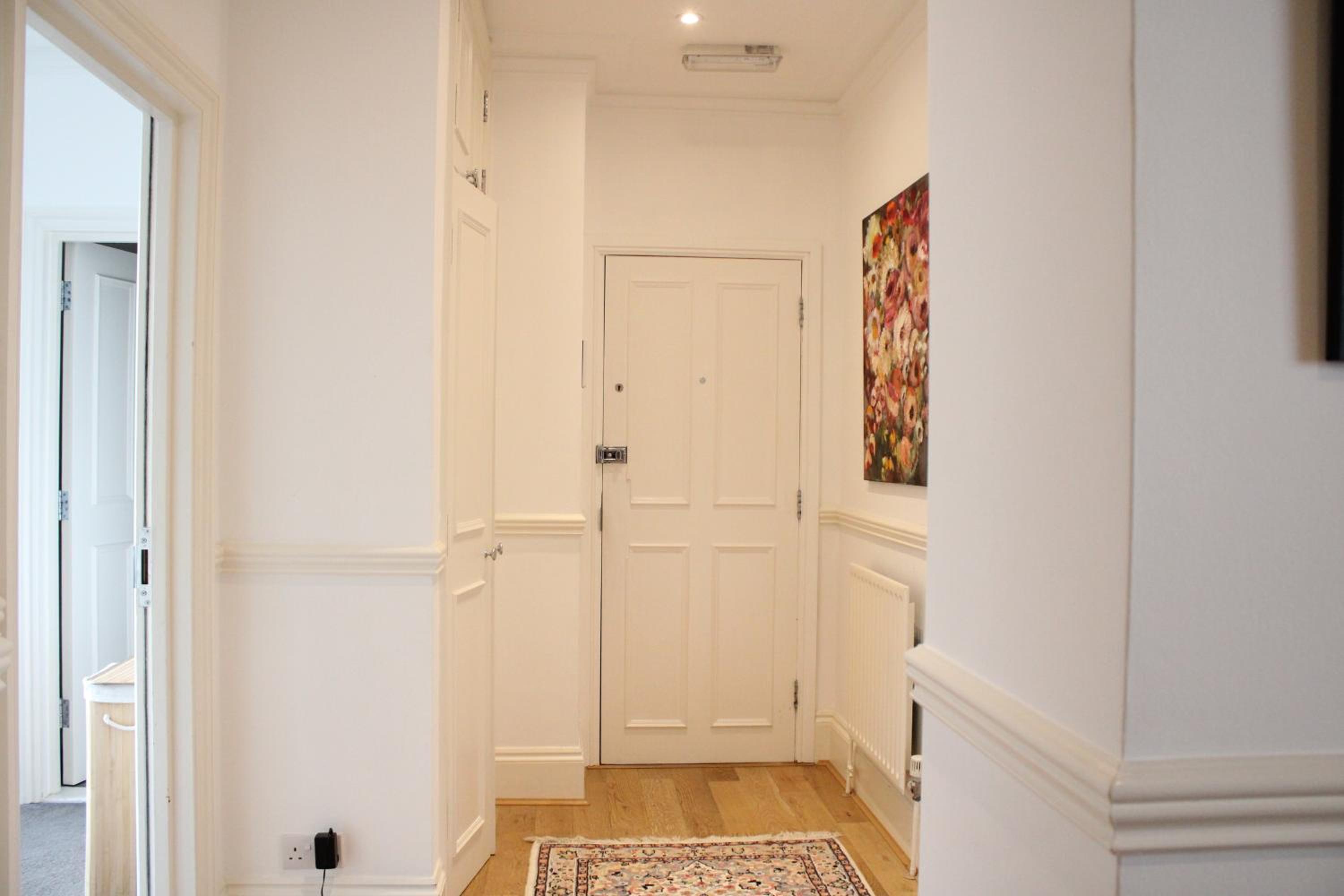 Three-Bedroom Apartment photo 1
