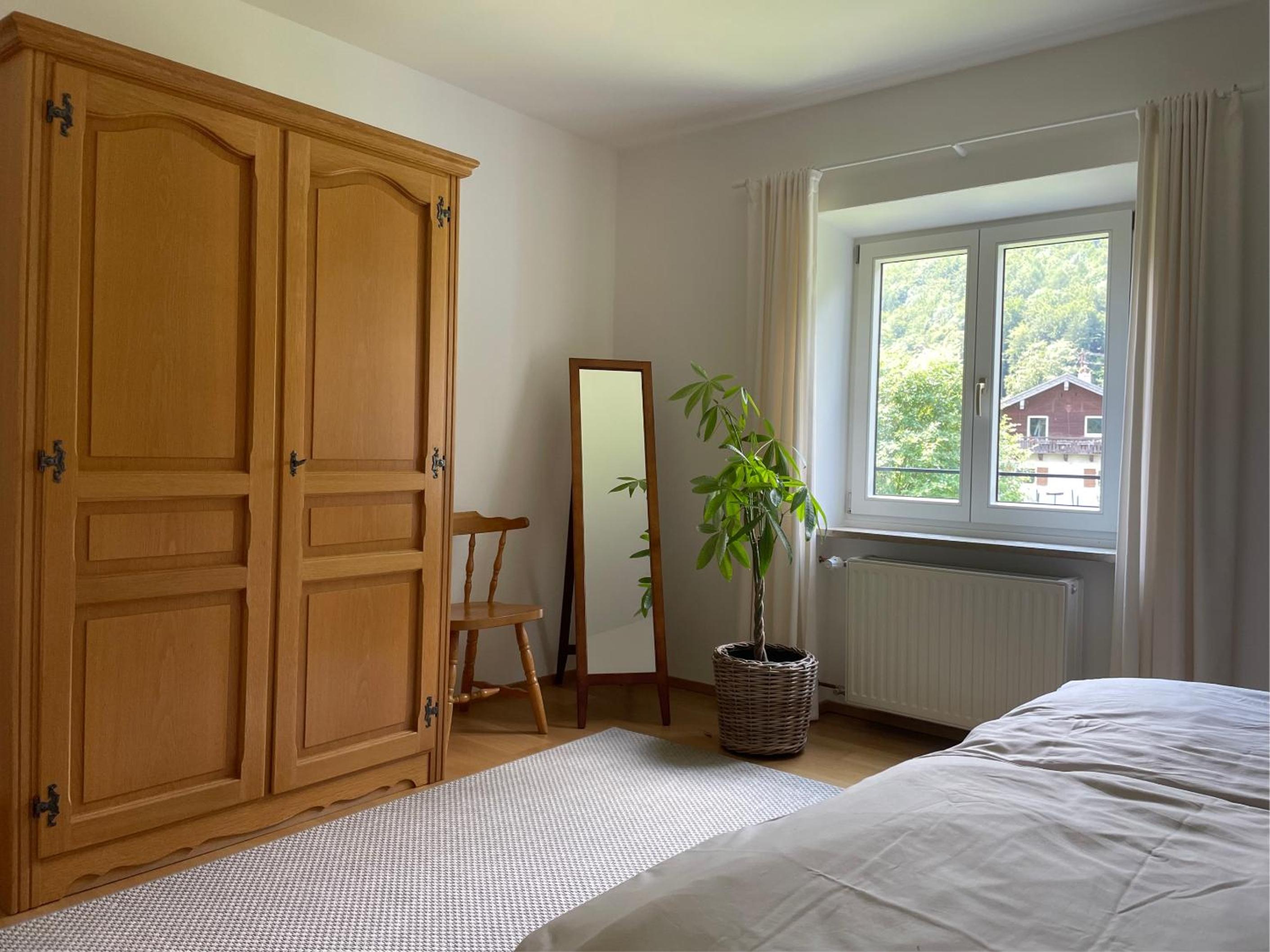Two-Bedroom Apartment with Mountain View photo 3