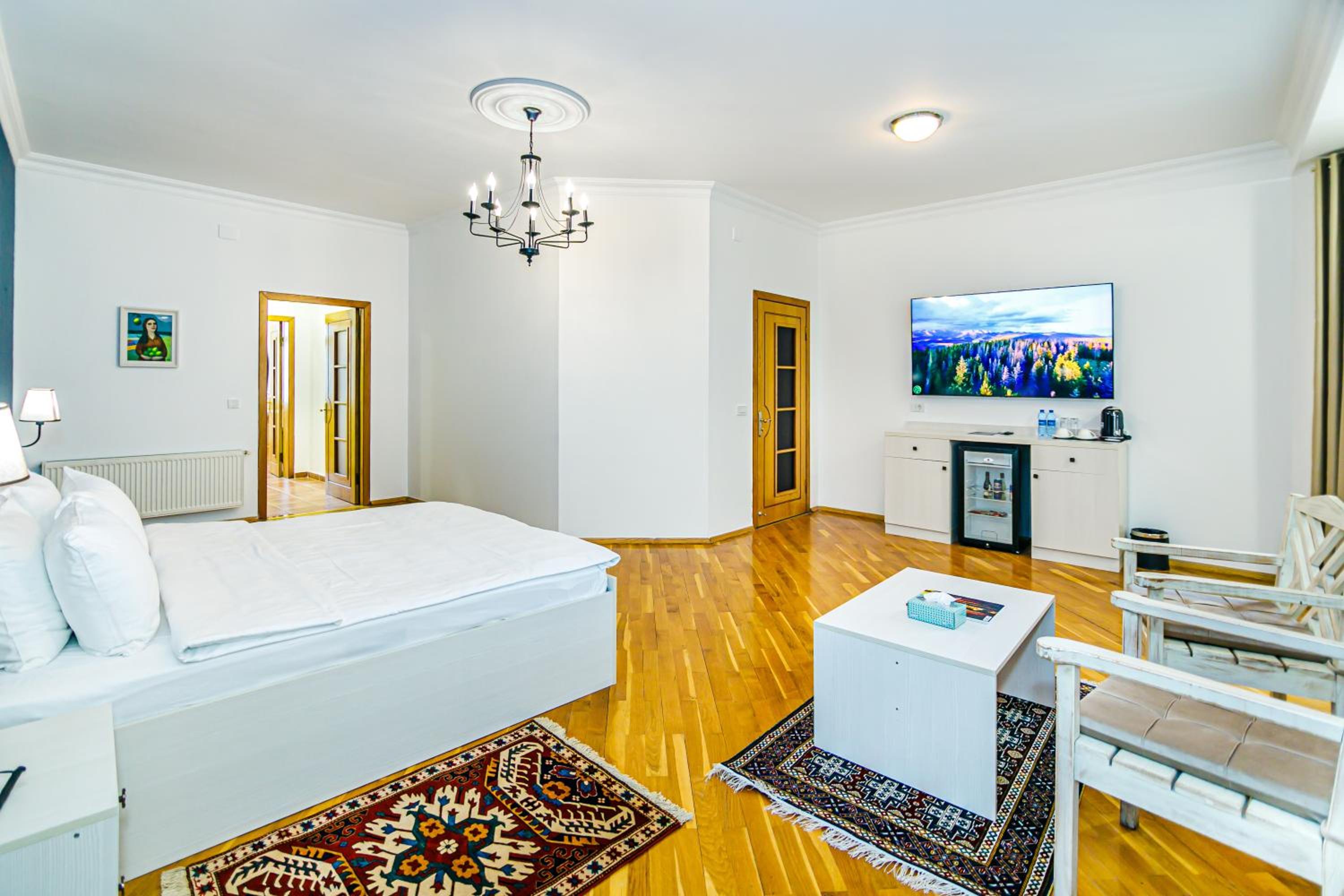 Superior King Room