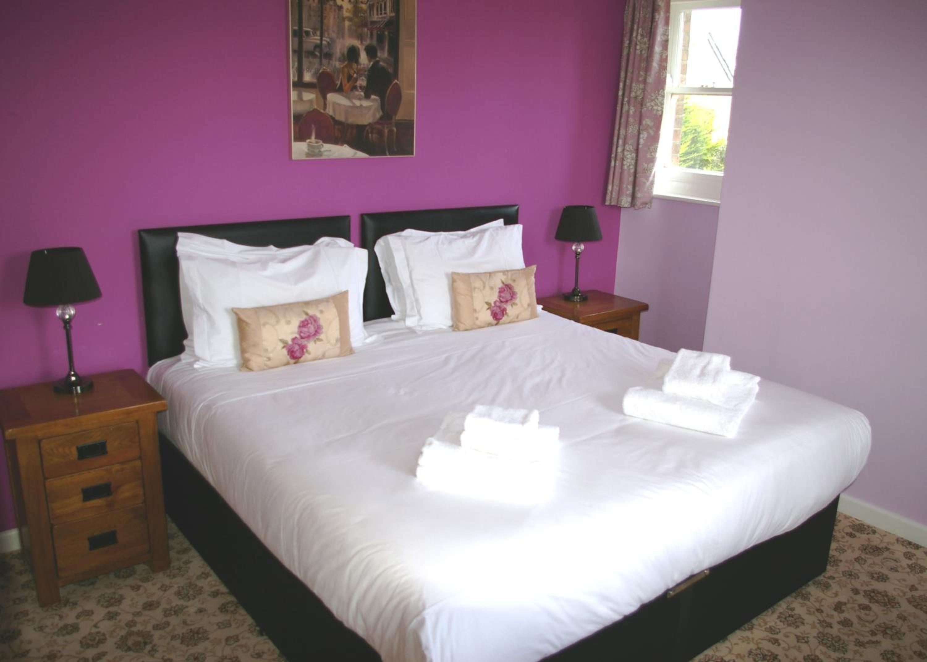 Double or Twin Room - Photo 3