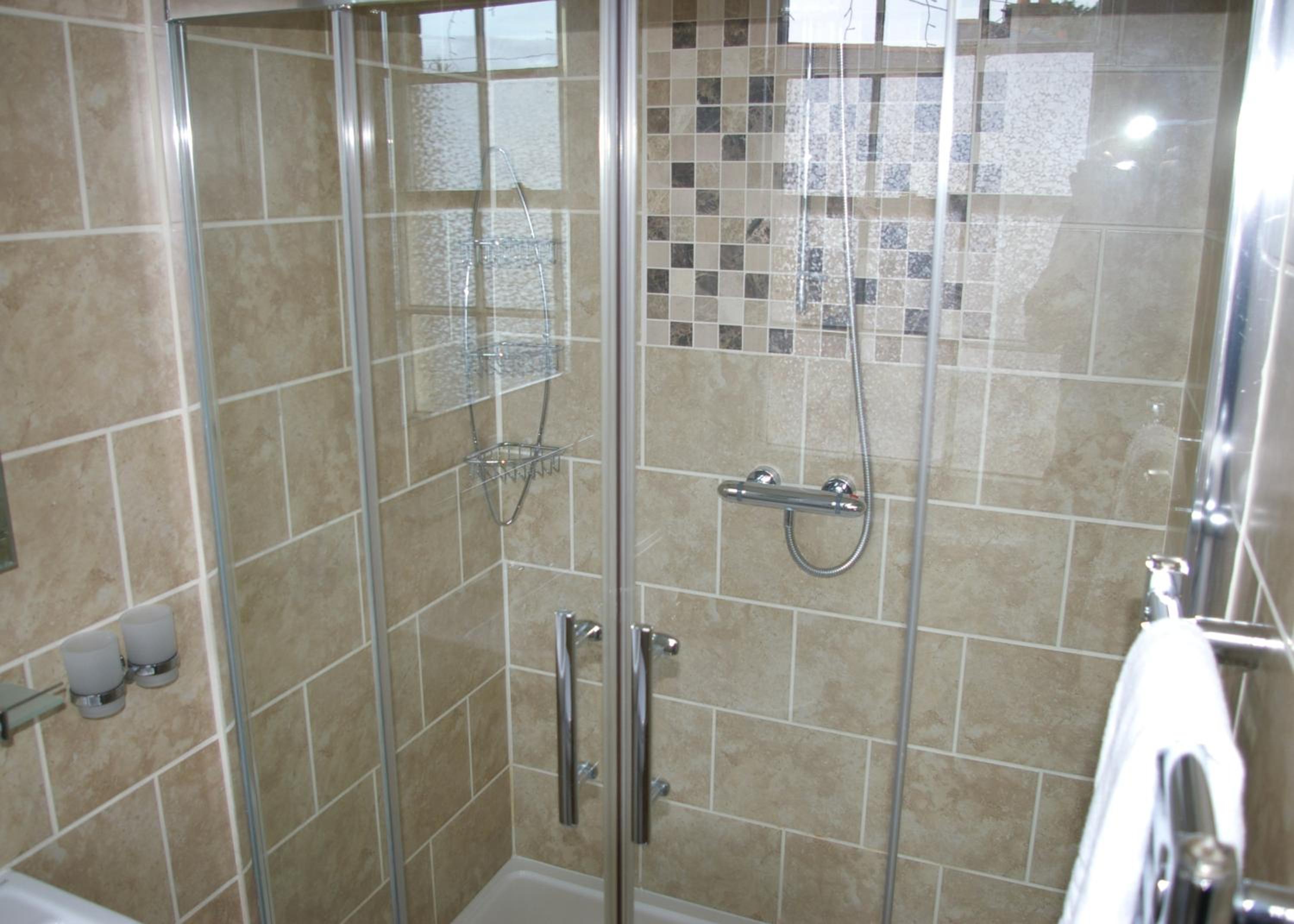 Double or Twin Room - Photo 4