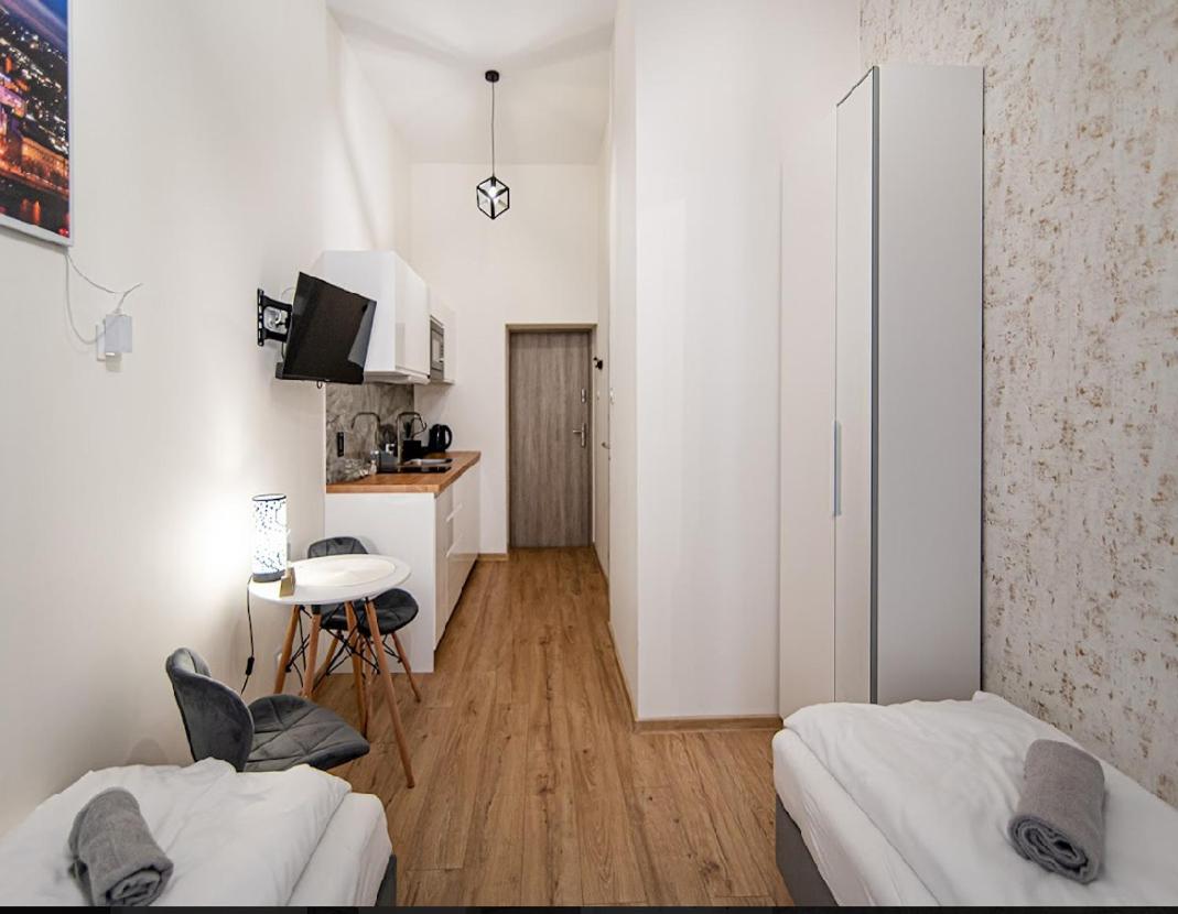 Deluxe Apartment photo 2