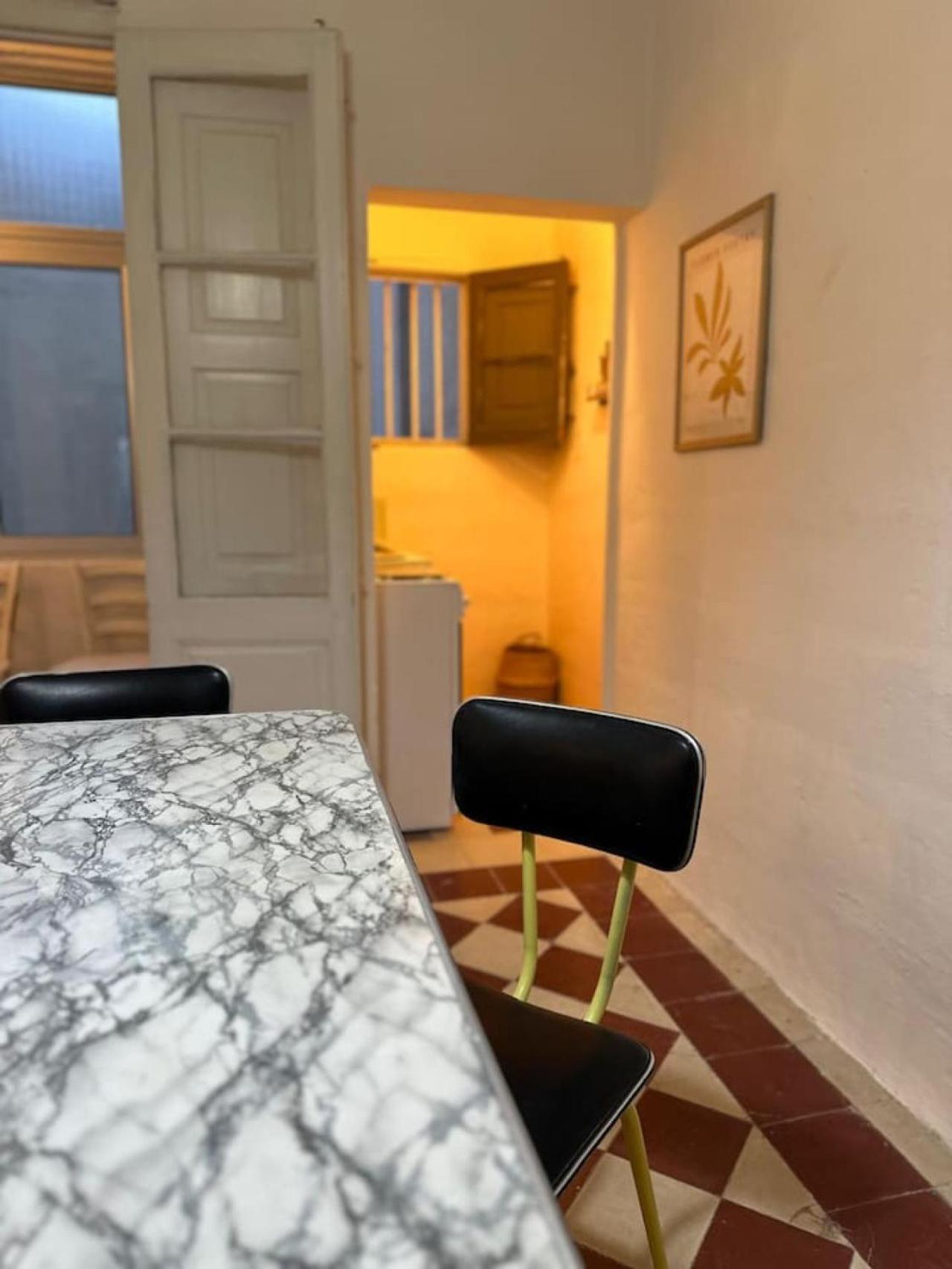 Apartment photo 2