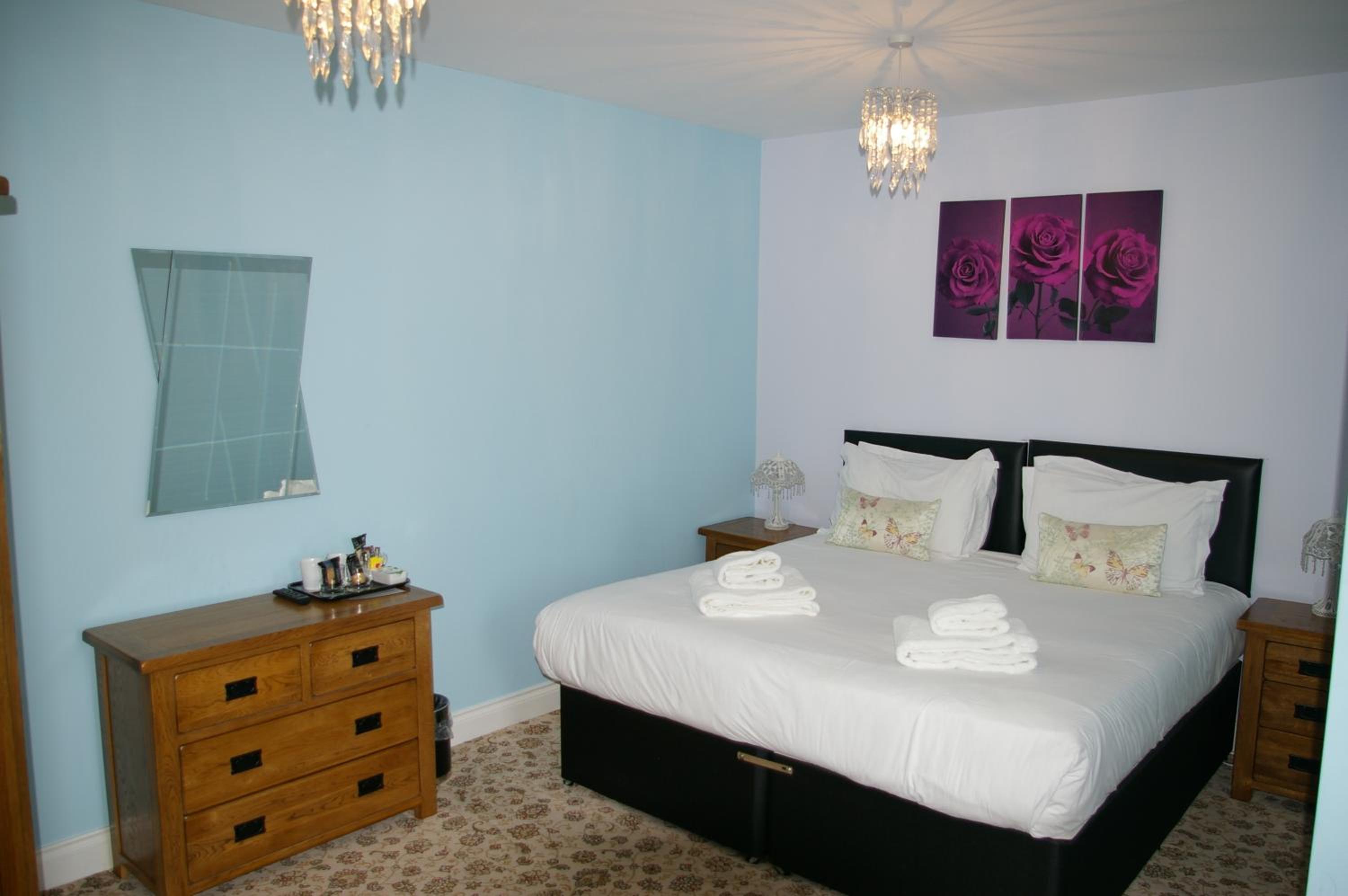 Family Room - Photo 1