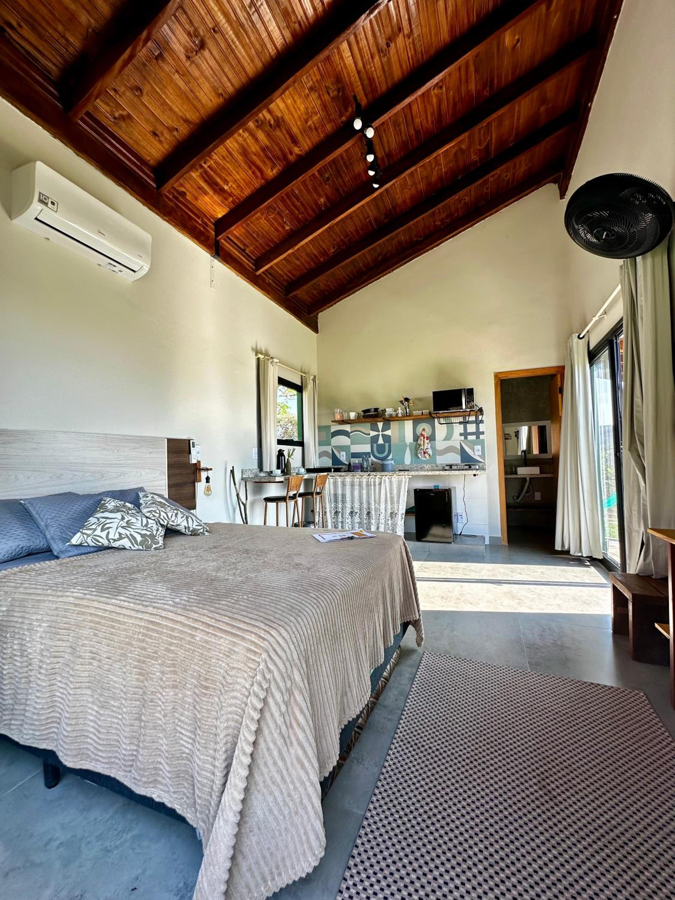 One-Bedroom House photo 1