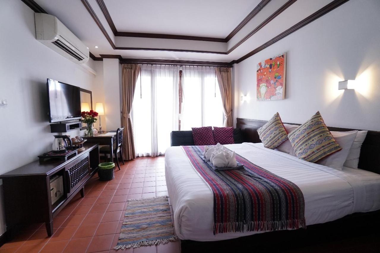Superior Double Room with Balcony - Photo 8