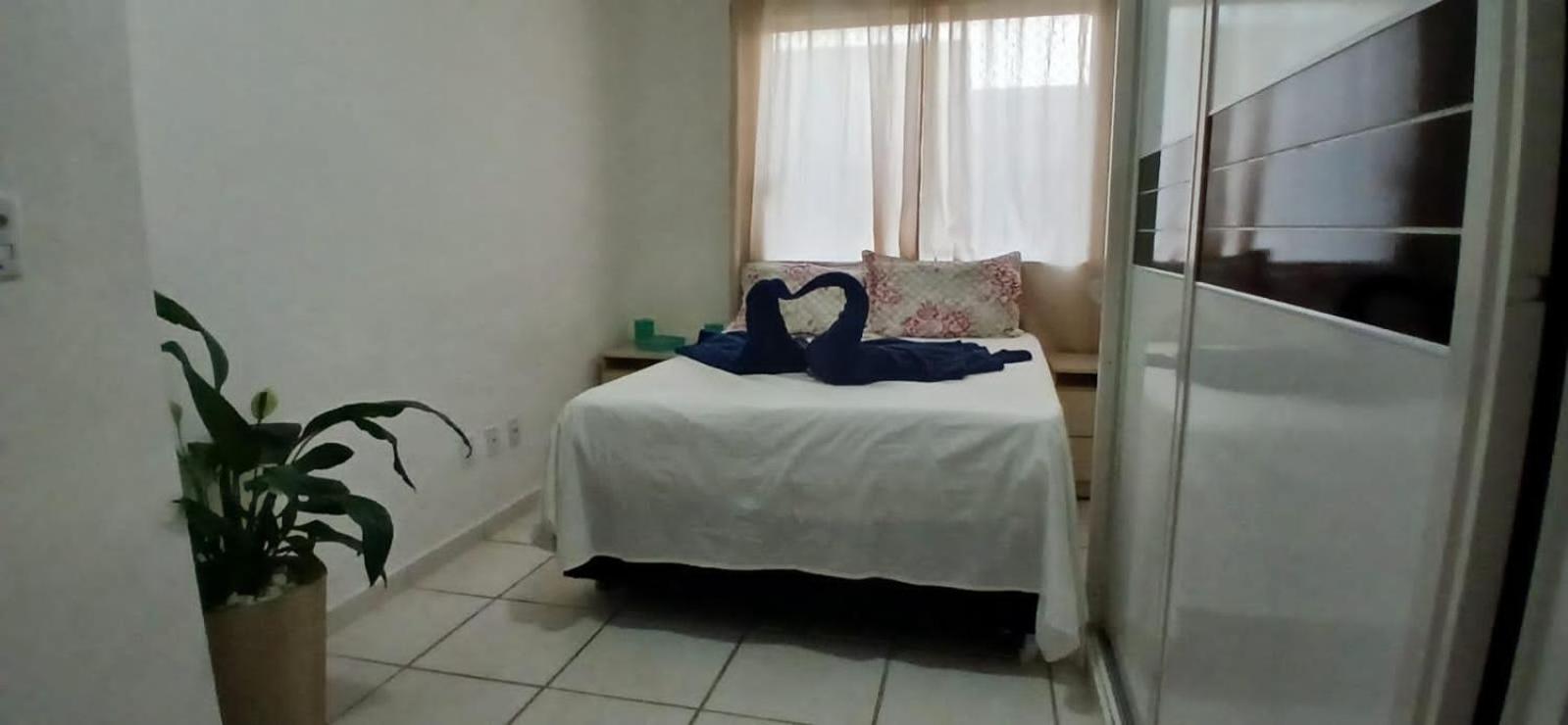 Apartment with Lake View - Photo 42