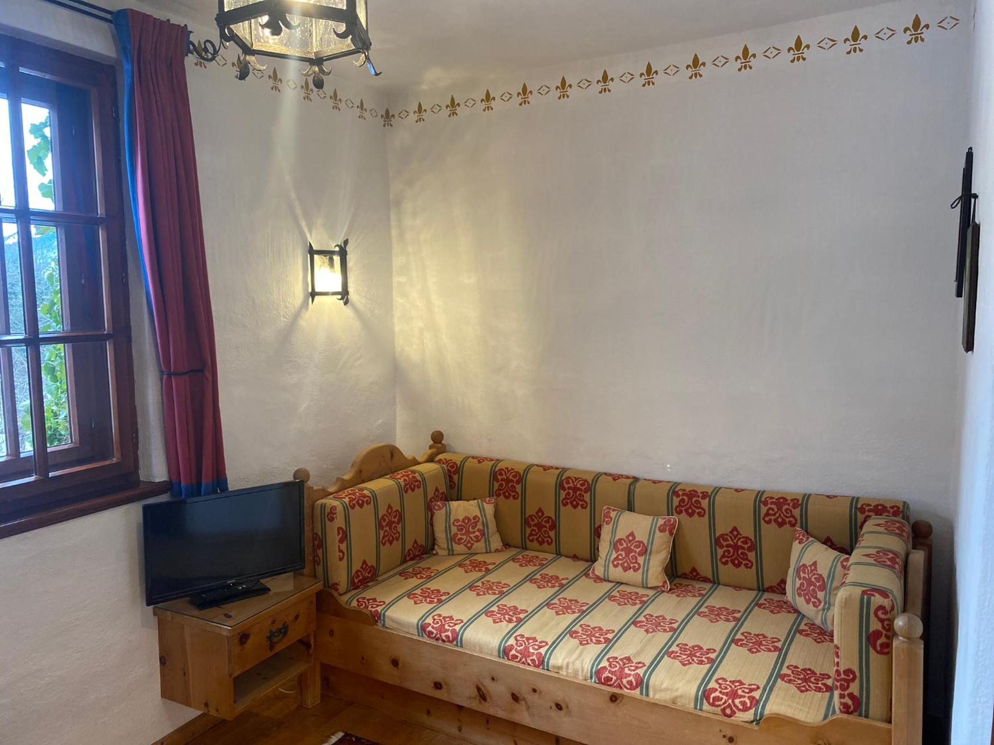 Classic Apartment - Photo 5